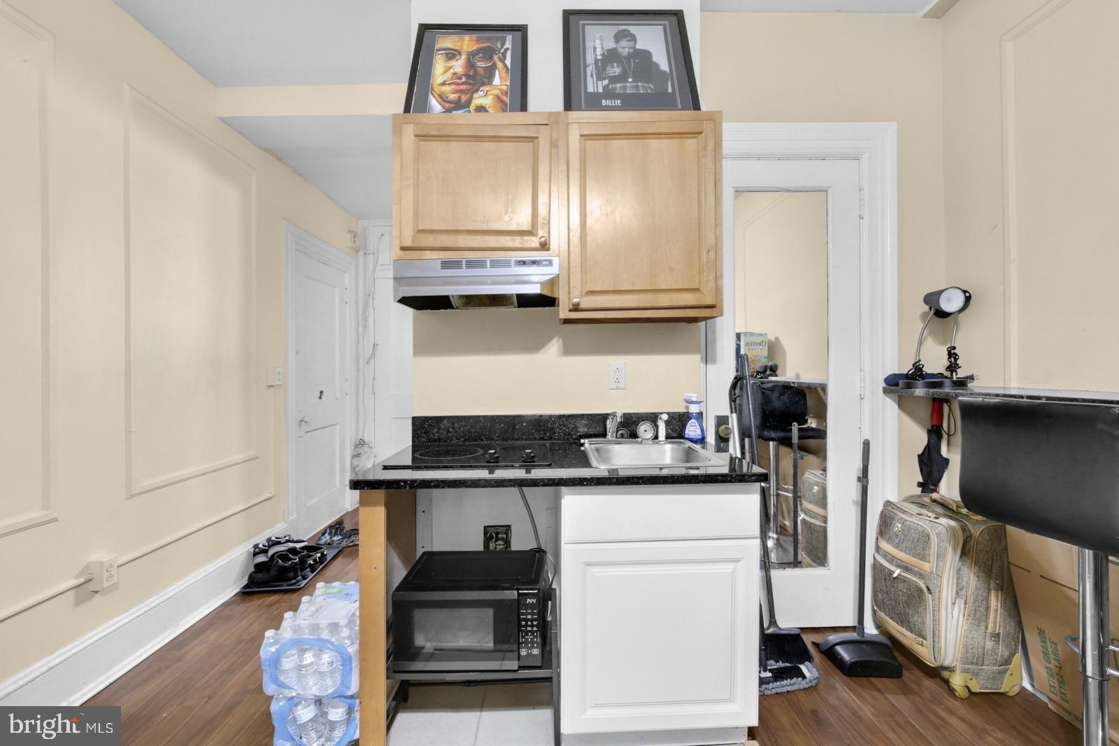 AVENUE OF THE ARTS - Residential