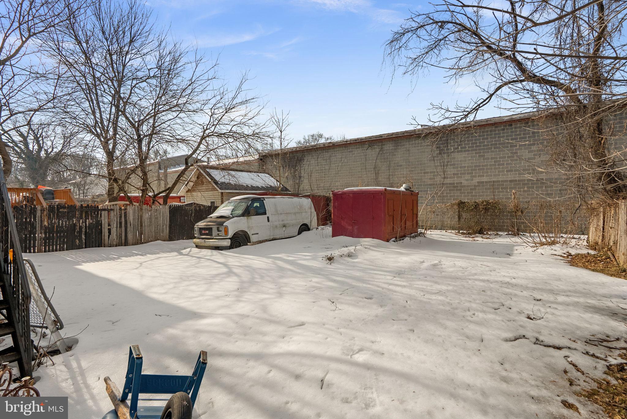 OAKMONT - Residential