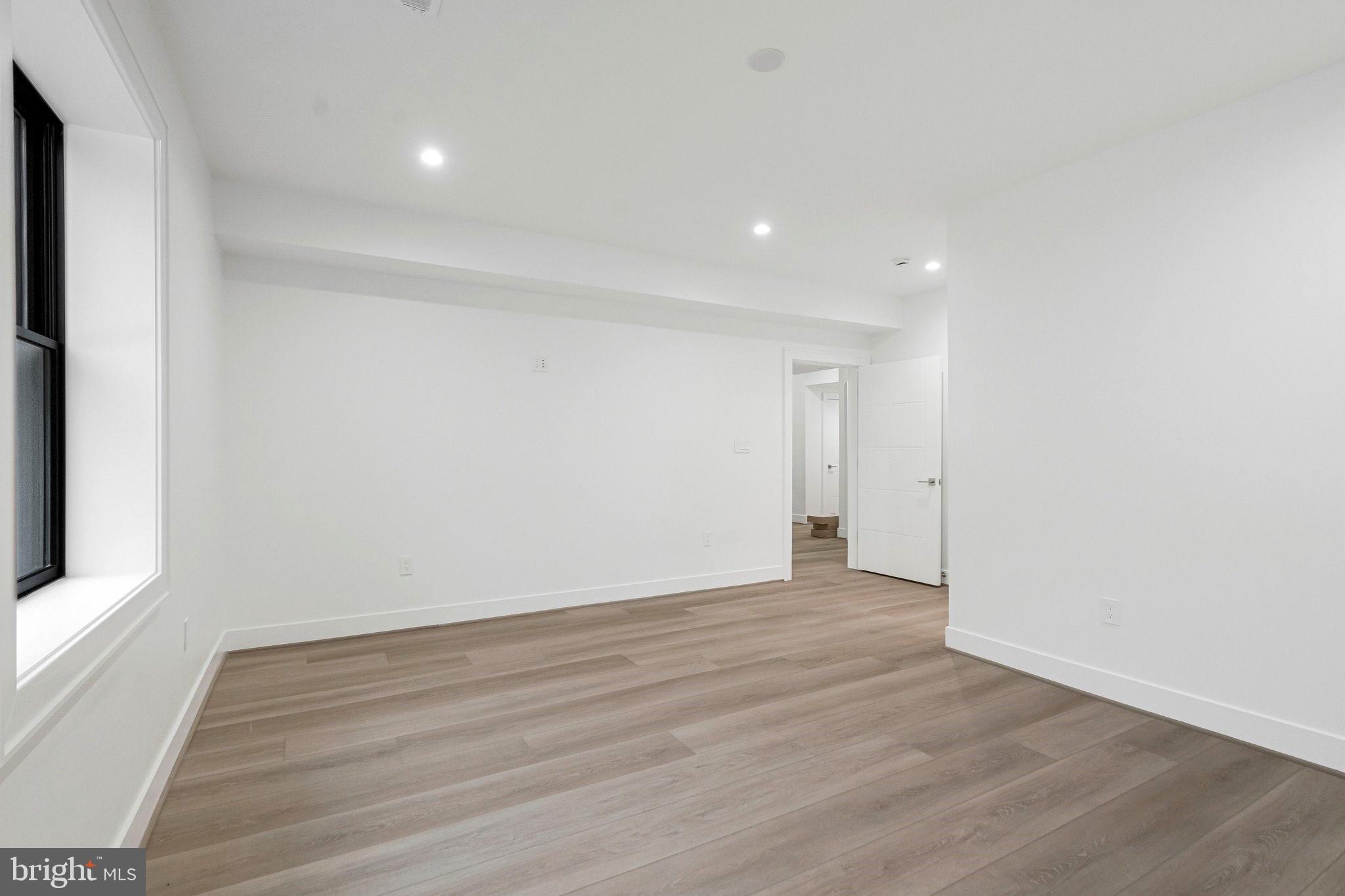 BROYHILL LANGLEY ESTATES - Residential