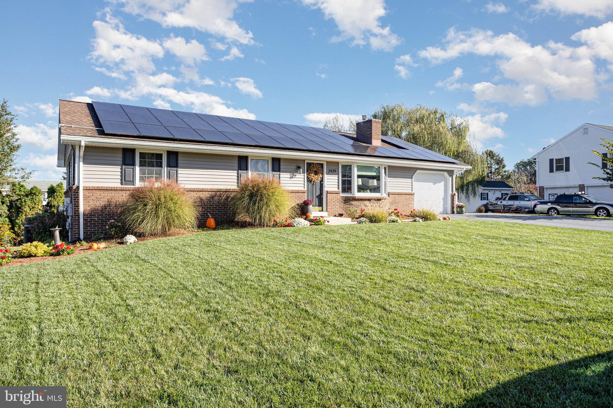 2439 ELLENDALE DRIVE