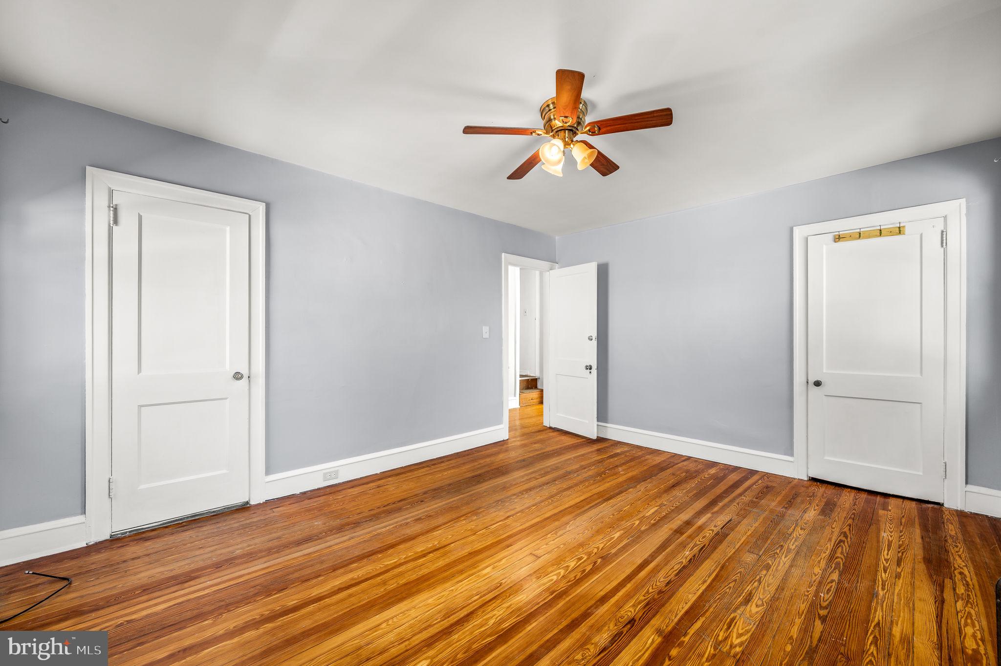 BEVERLY HILLS - Residential