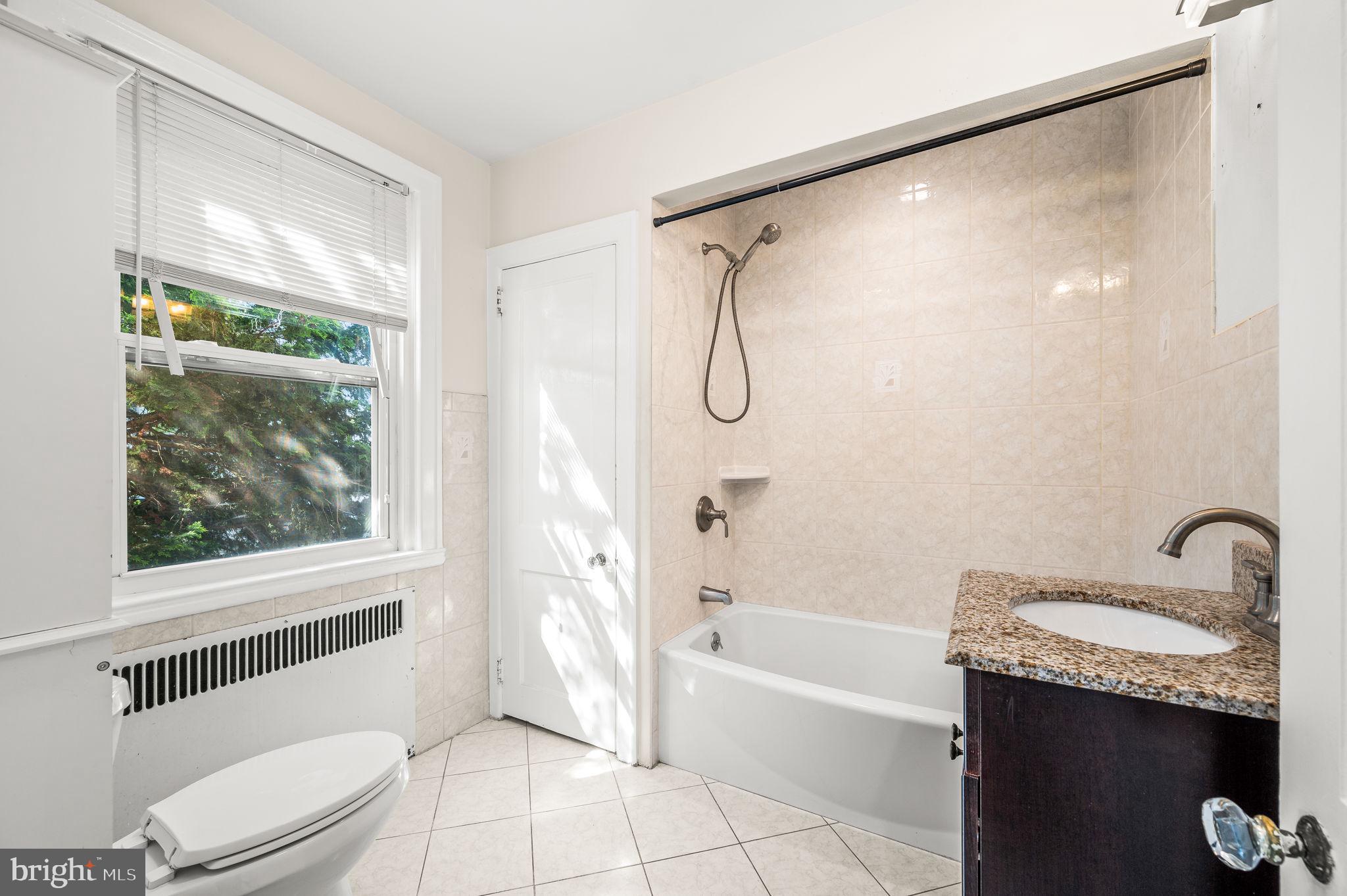 BEVERLY HILLS - Residential