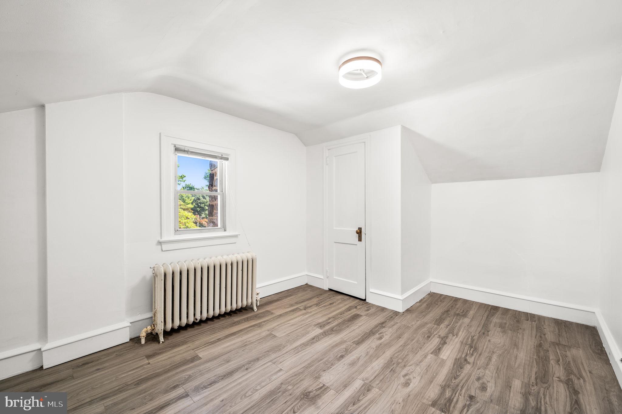 BEVERLY HILLS - Residential