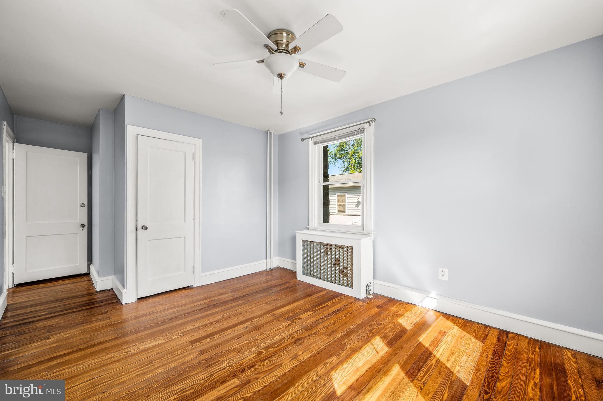 BEVERLY HILLS - Residential