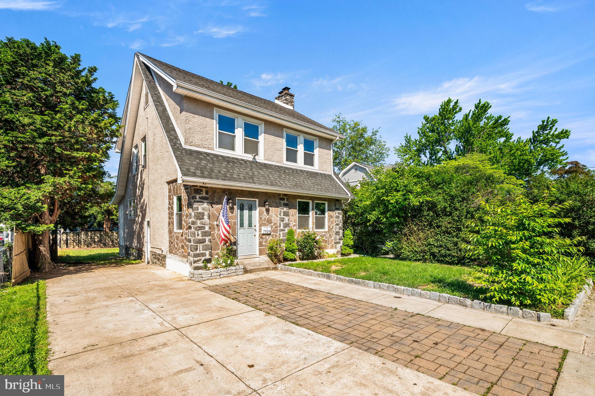 BEVERLY HILLS - Residential