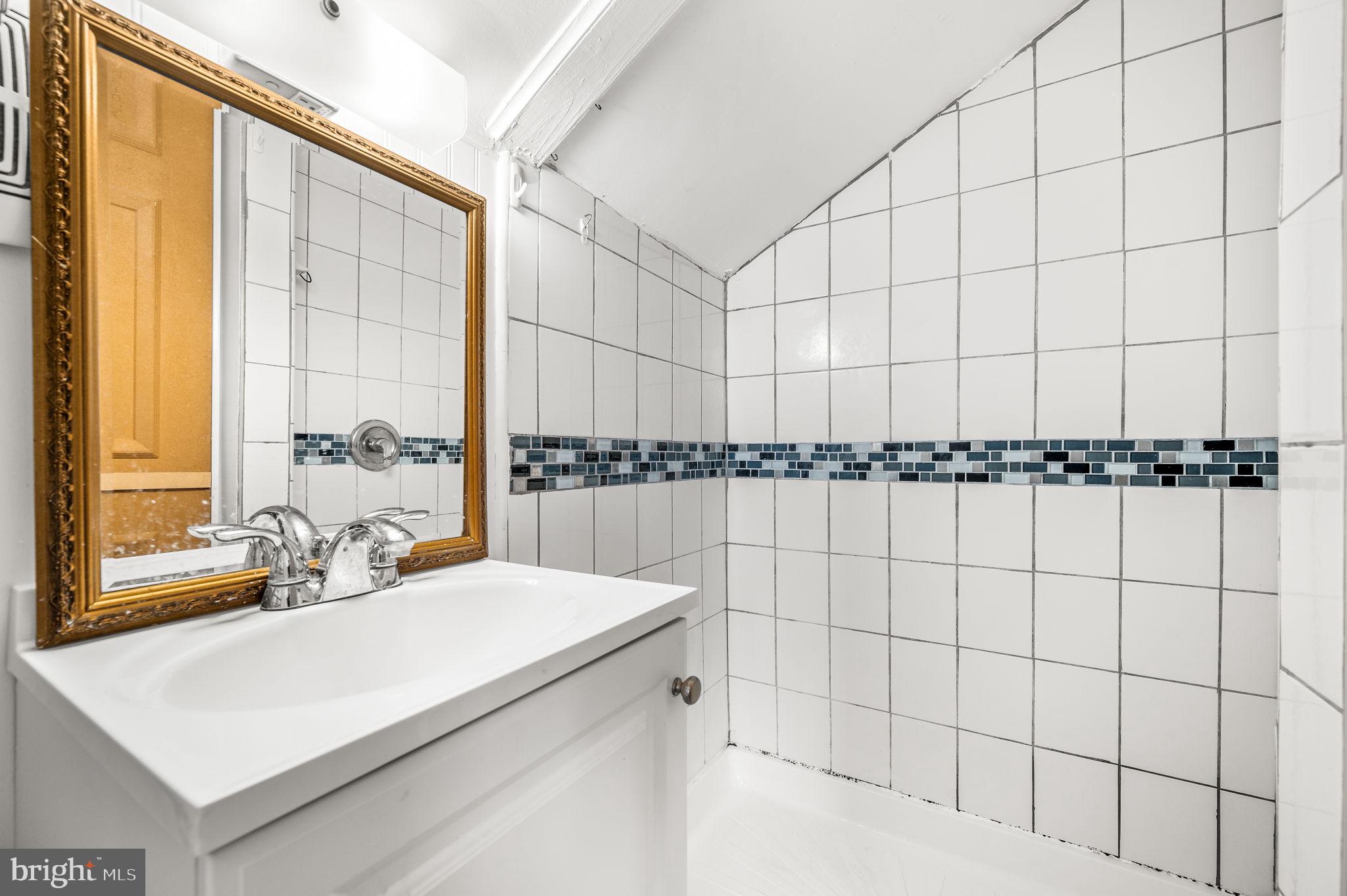 BEVERLY HILLS - Residential