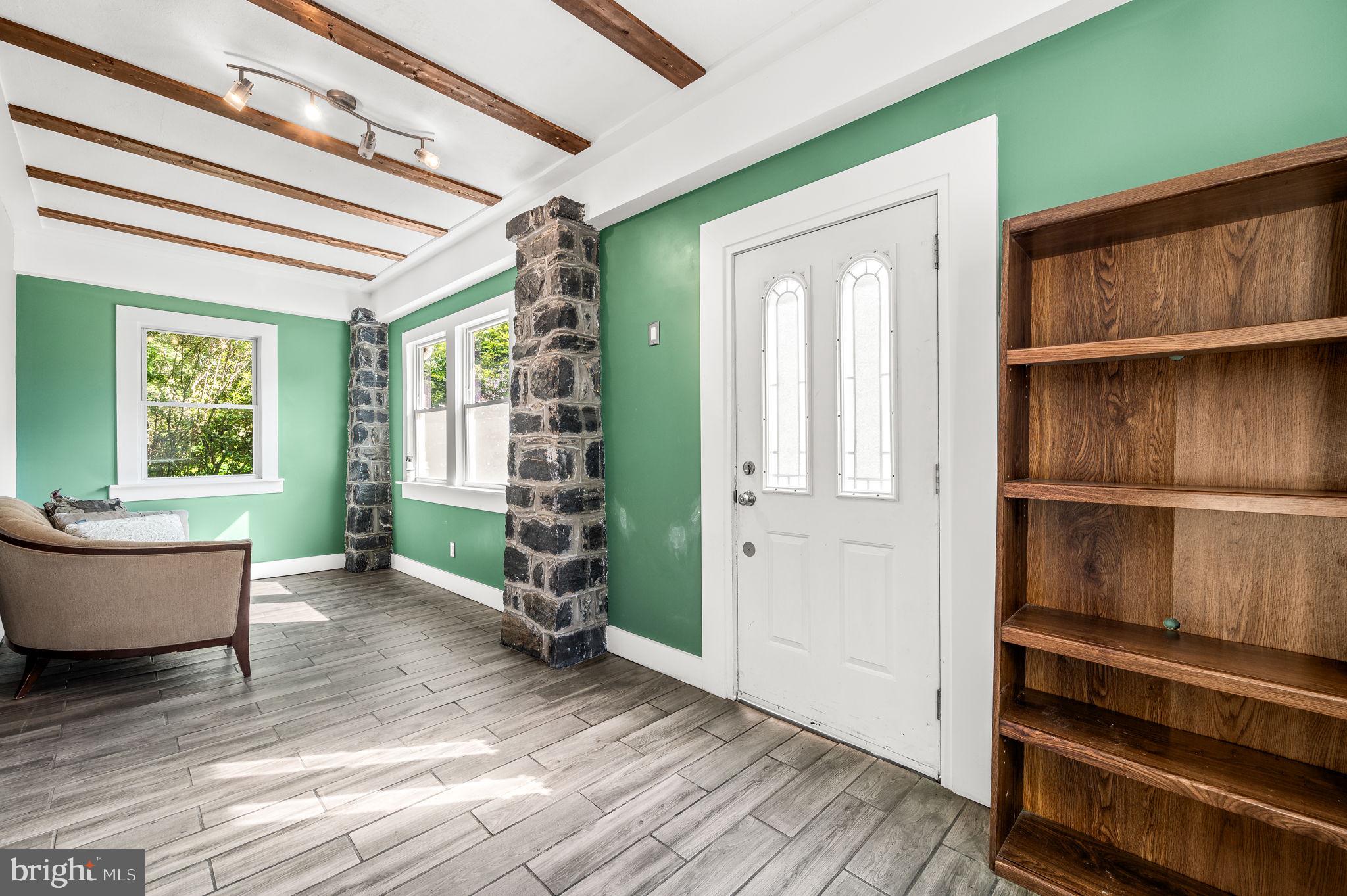 BEVERLY HILLS - Residential