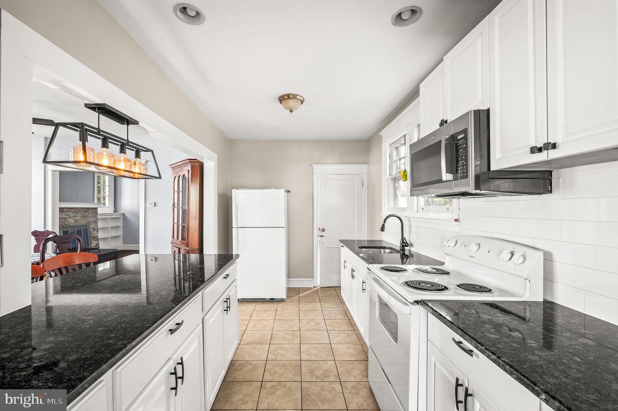 BEVERLY HILLS - Residential