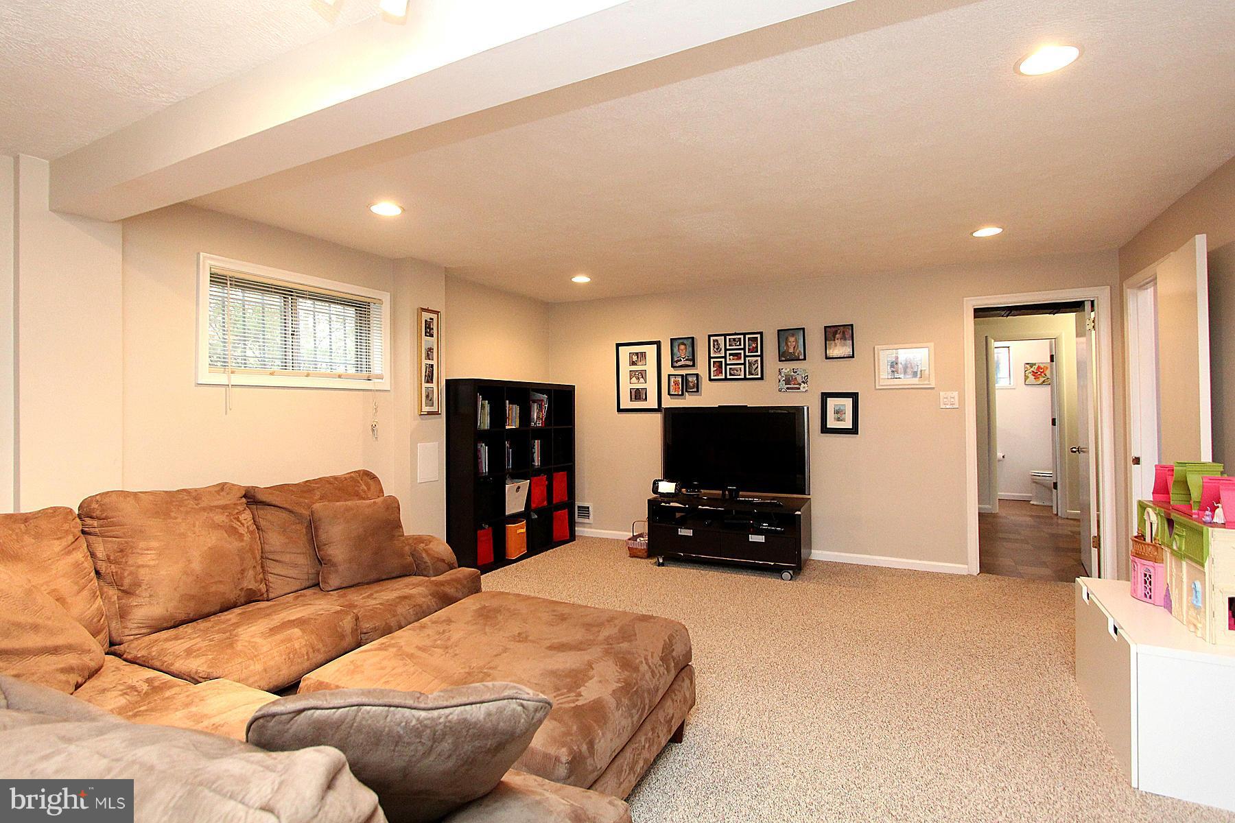 SOUTH FOUR CORNERS - Residential