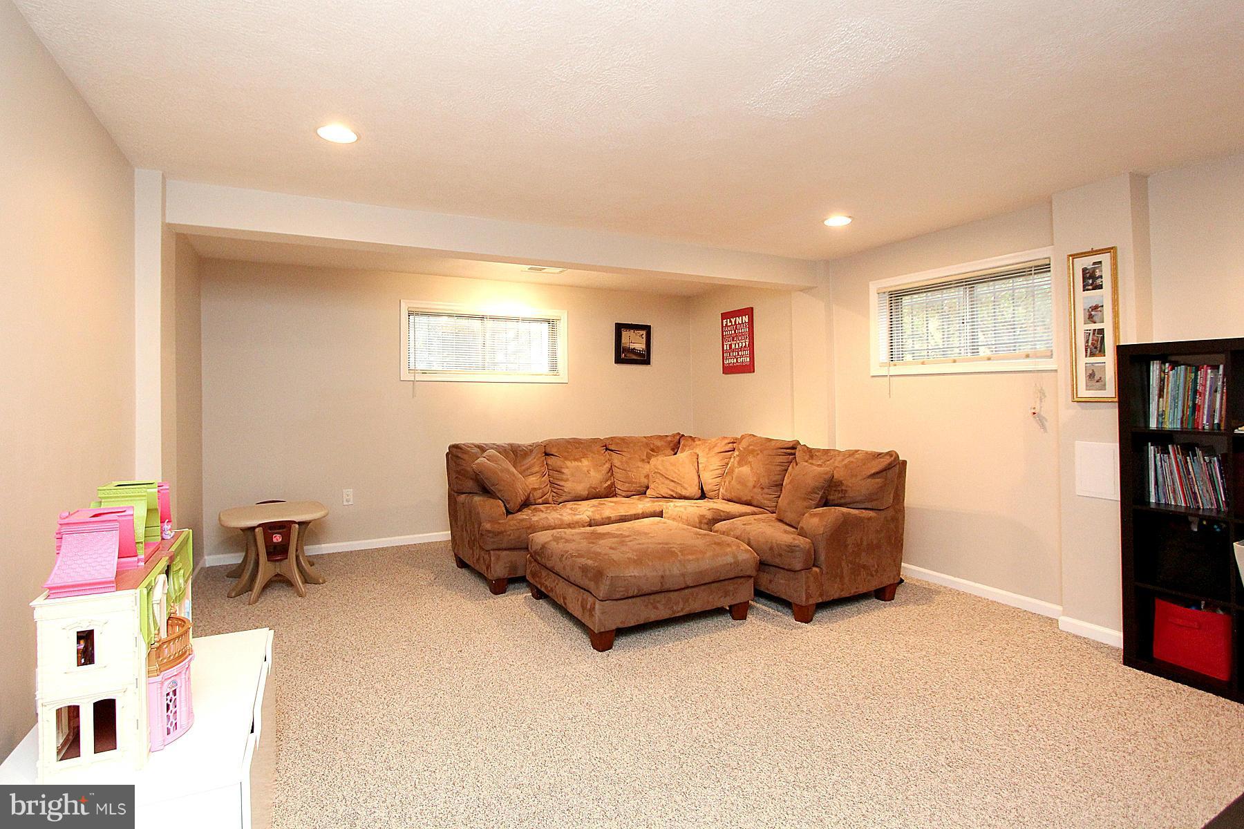 SOUTH FOUR CORNERS - Residential