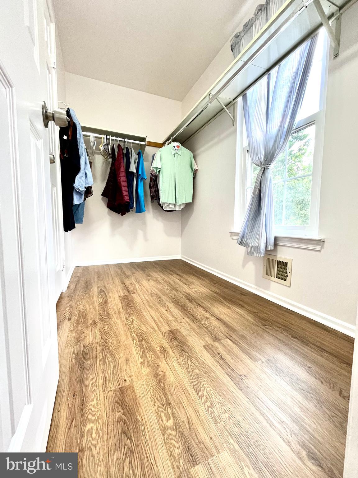 BURKE CENTRE CONSERVANCY - Residential