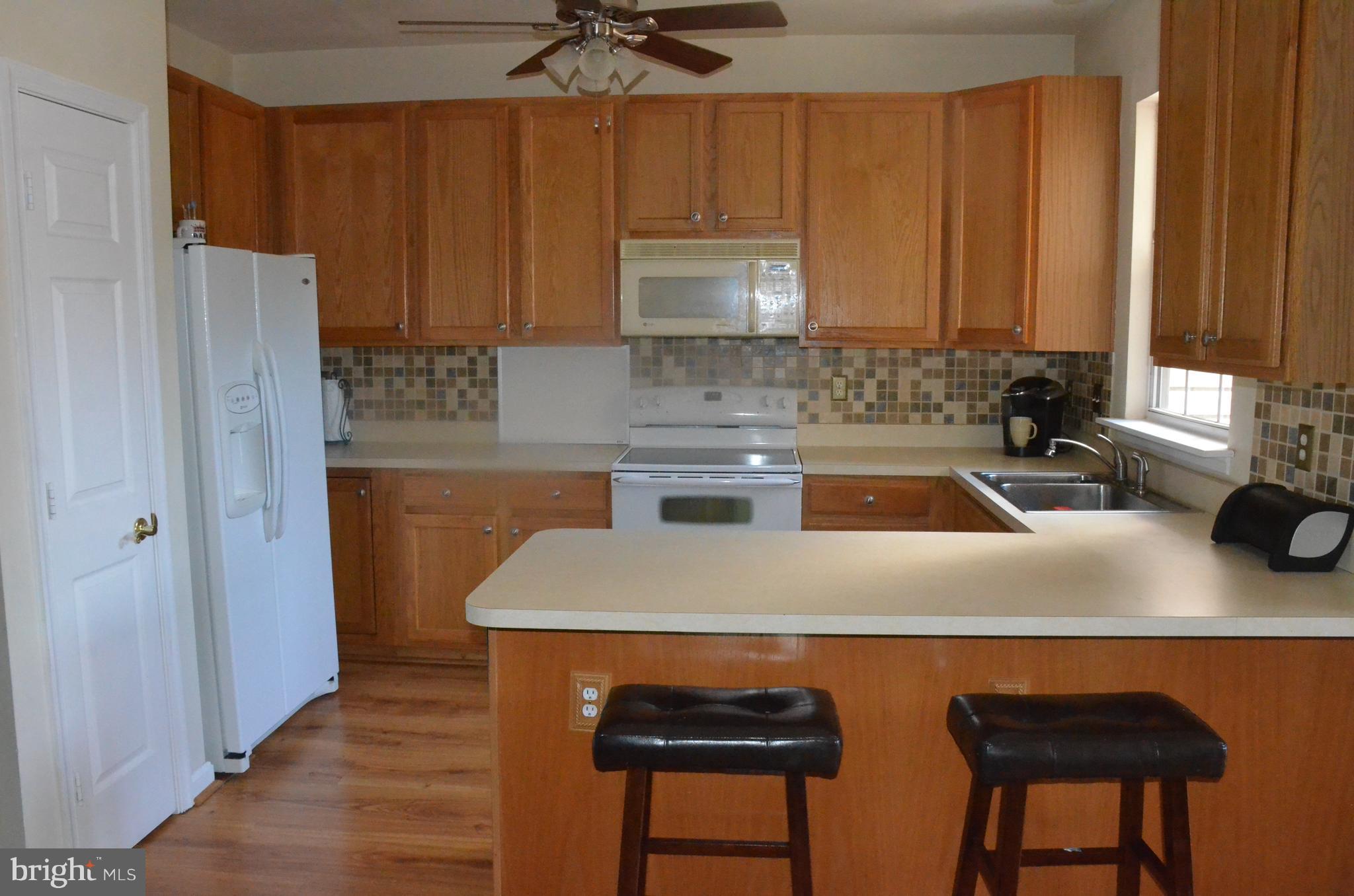 HICKORY OVERLOOK - Residential Lease