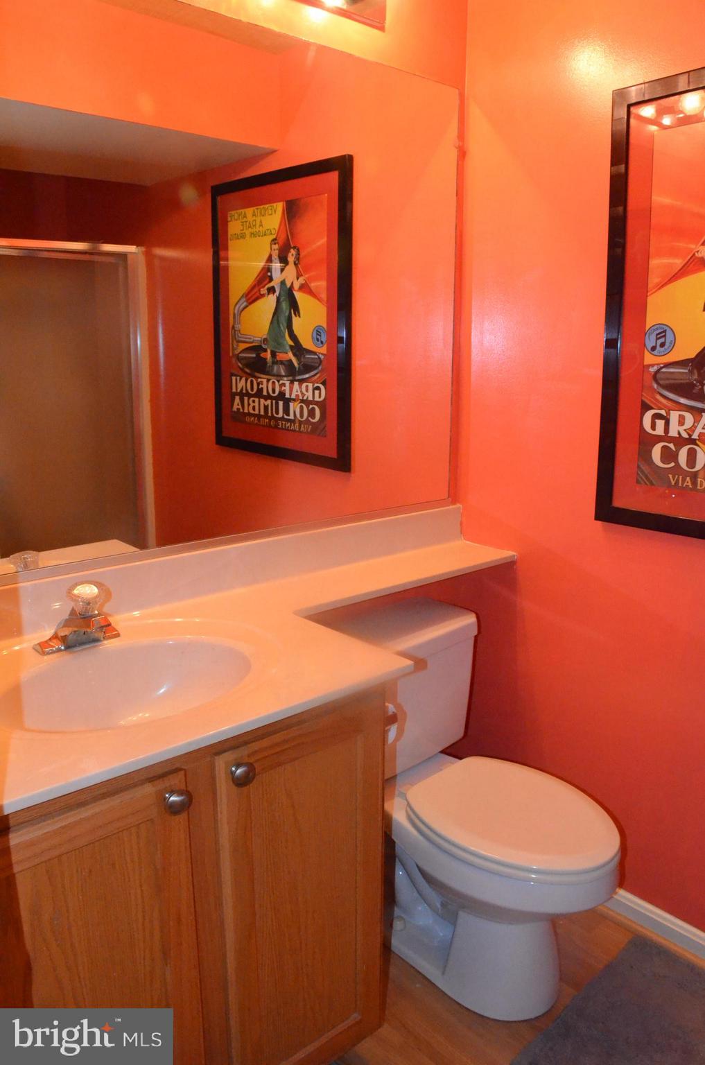 HICKORY OVERLOOK - Residential Lease