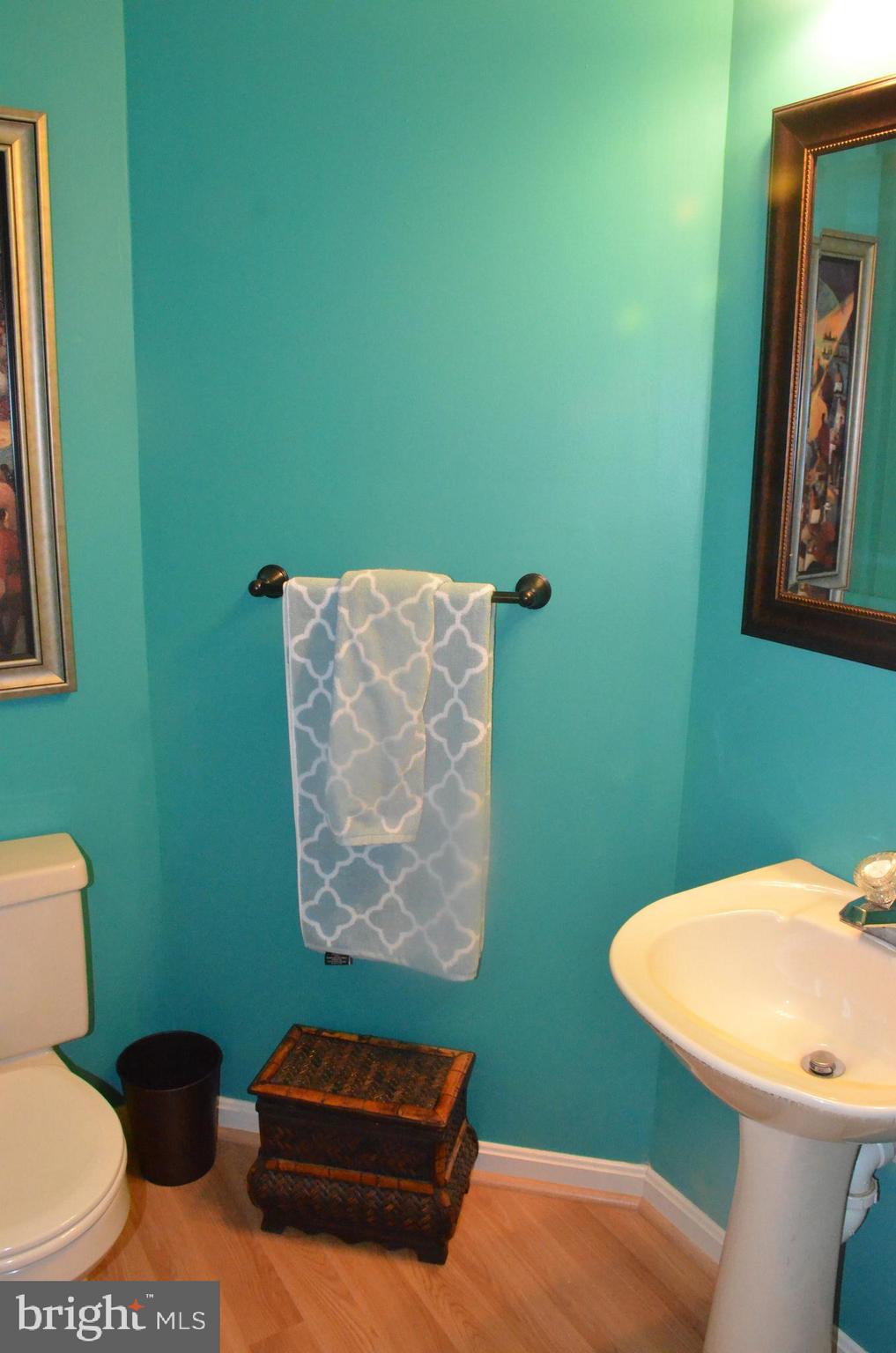 HICKORY OVERLOOK - Residential Lease