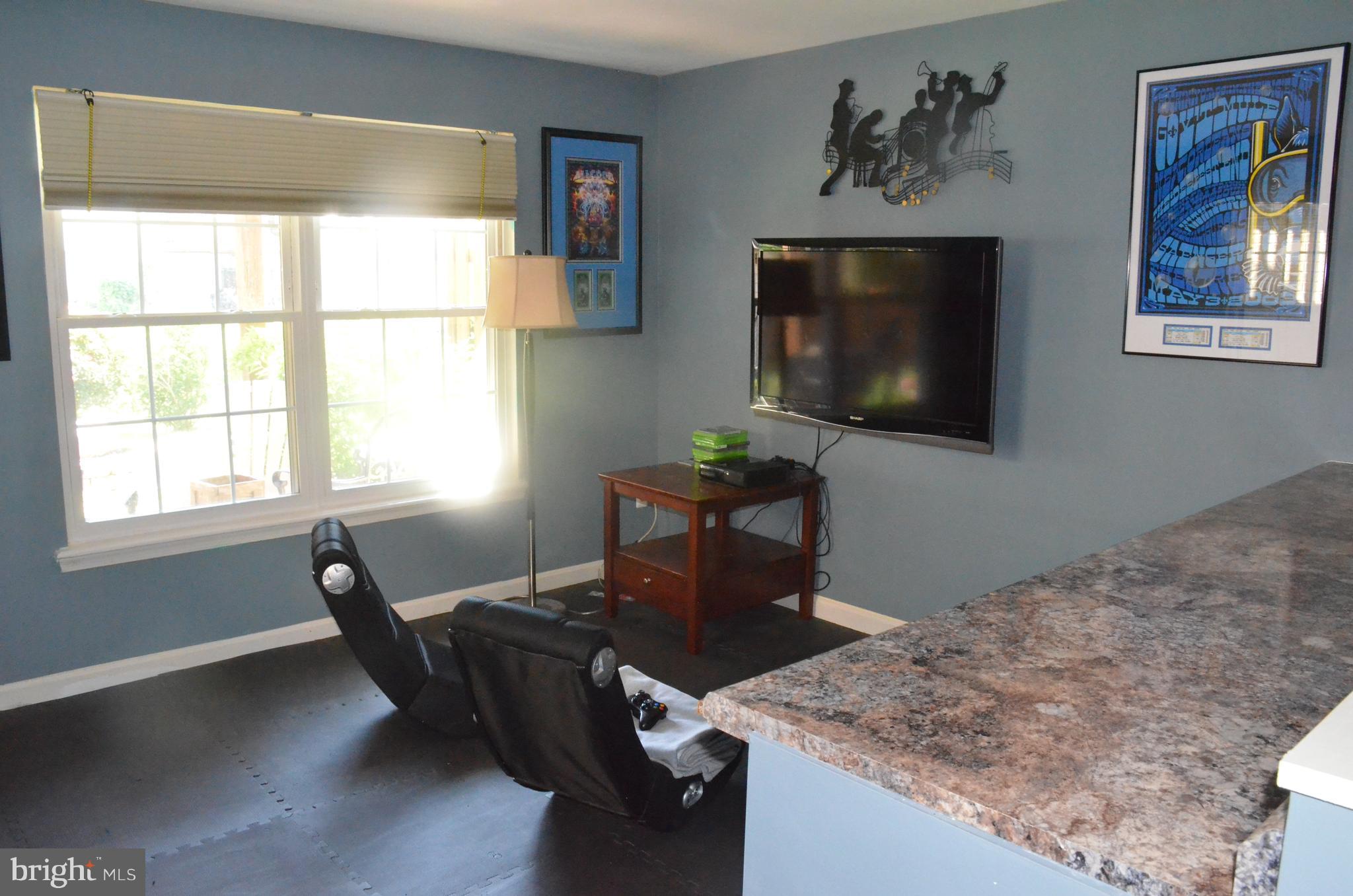 HICKORY OVERLOOK - Residential Lease