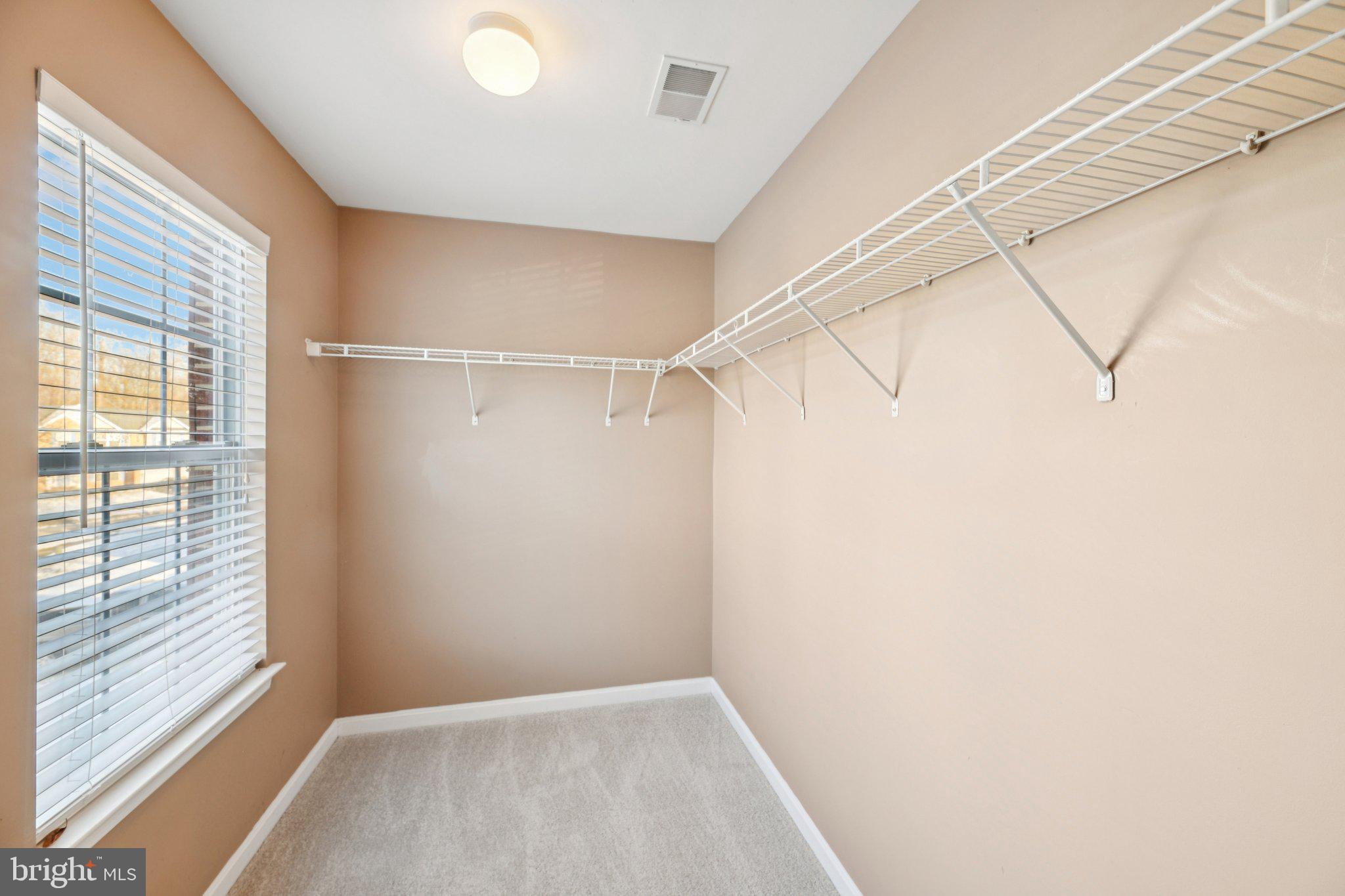 OLD STAGE KNOLLS - Residential Lease