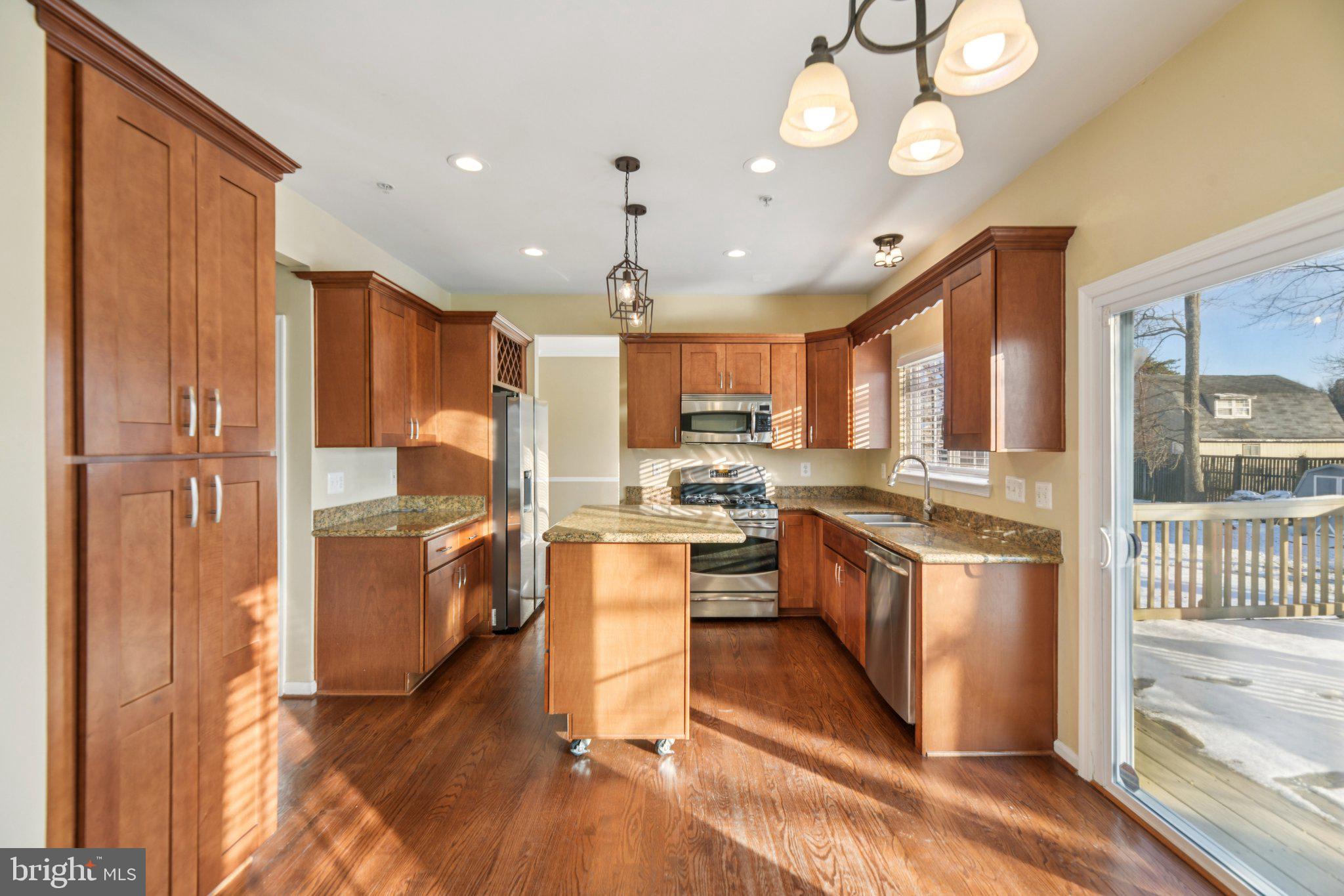 OLD STAGE KNOLLS - Residential Lease