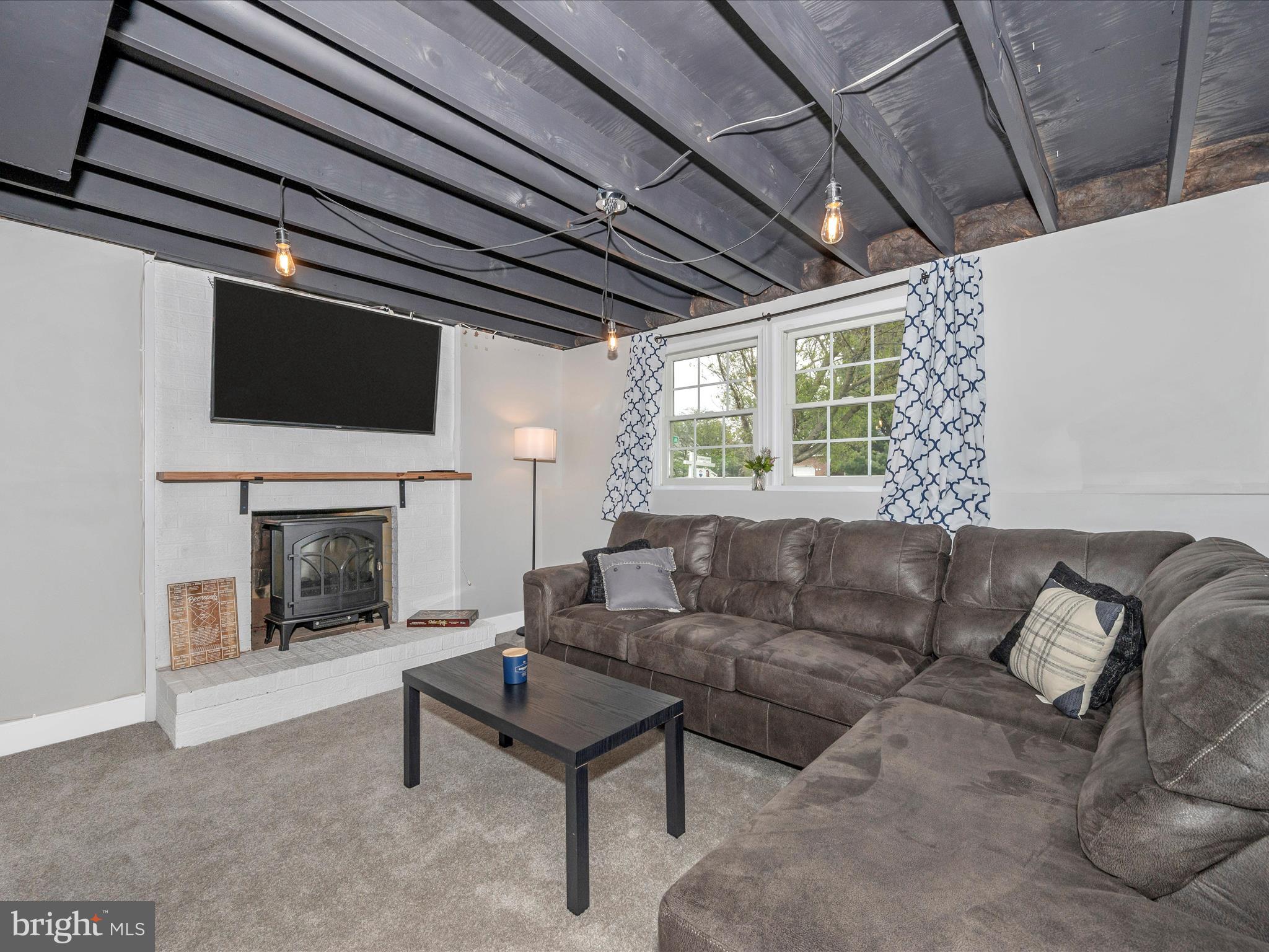 WASHINGTON CENTER - Residential