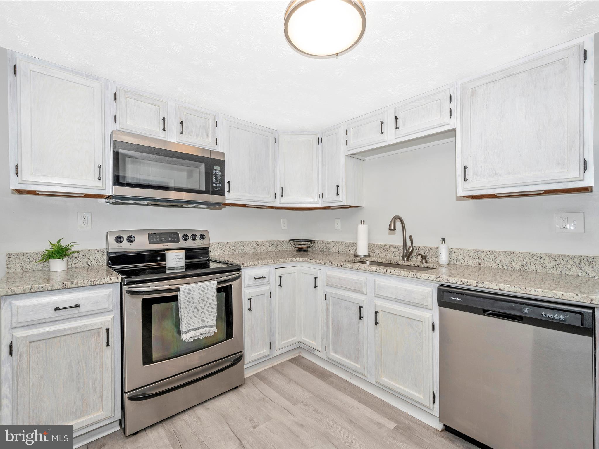 WASHINGTON CENTER - Residential