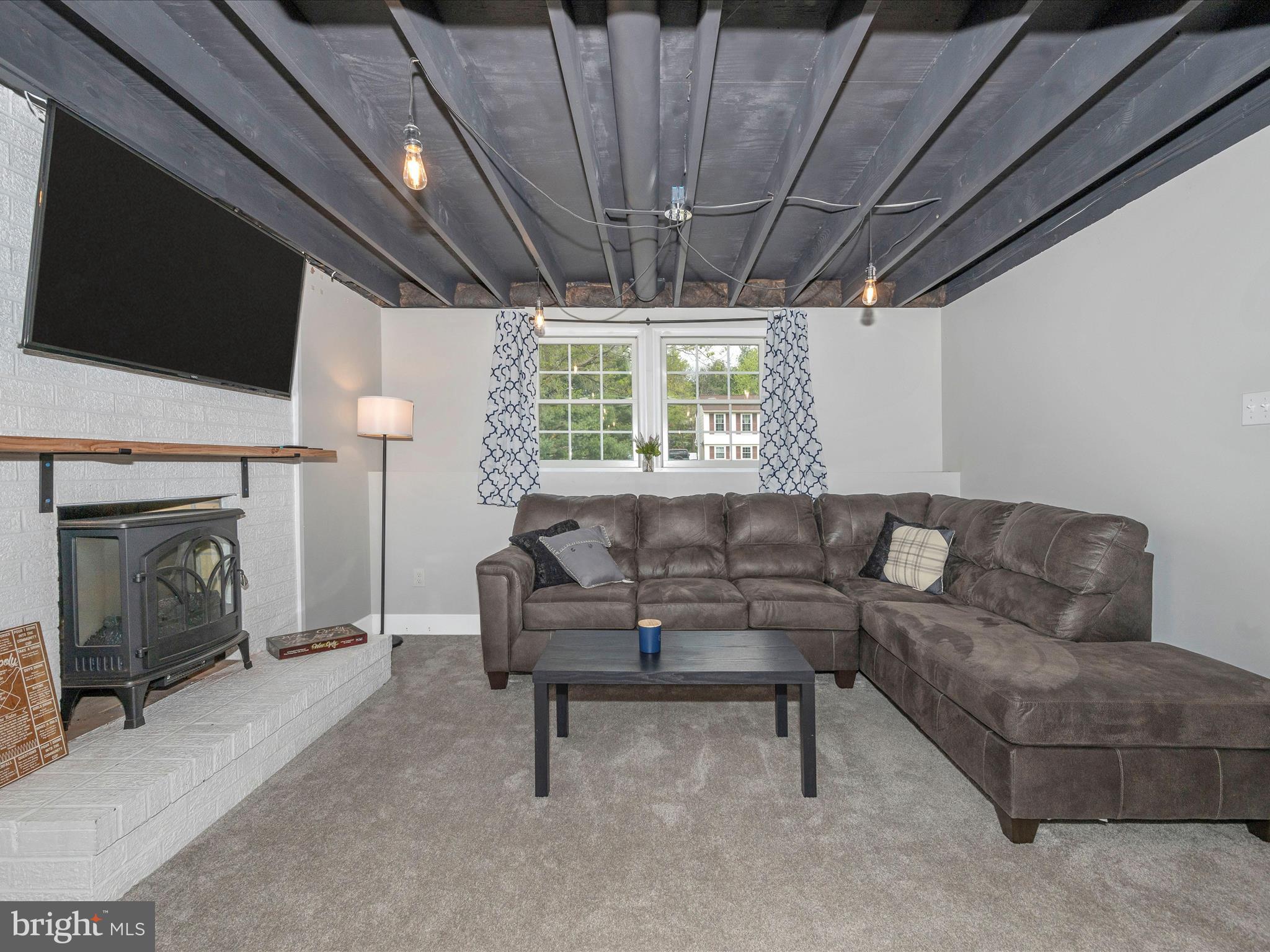 WASHINGTON CENTER - Residential