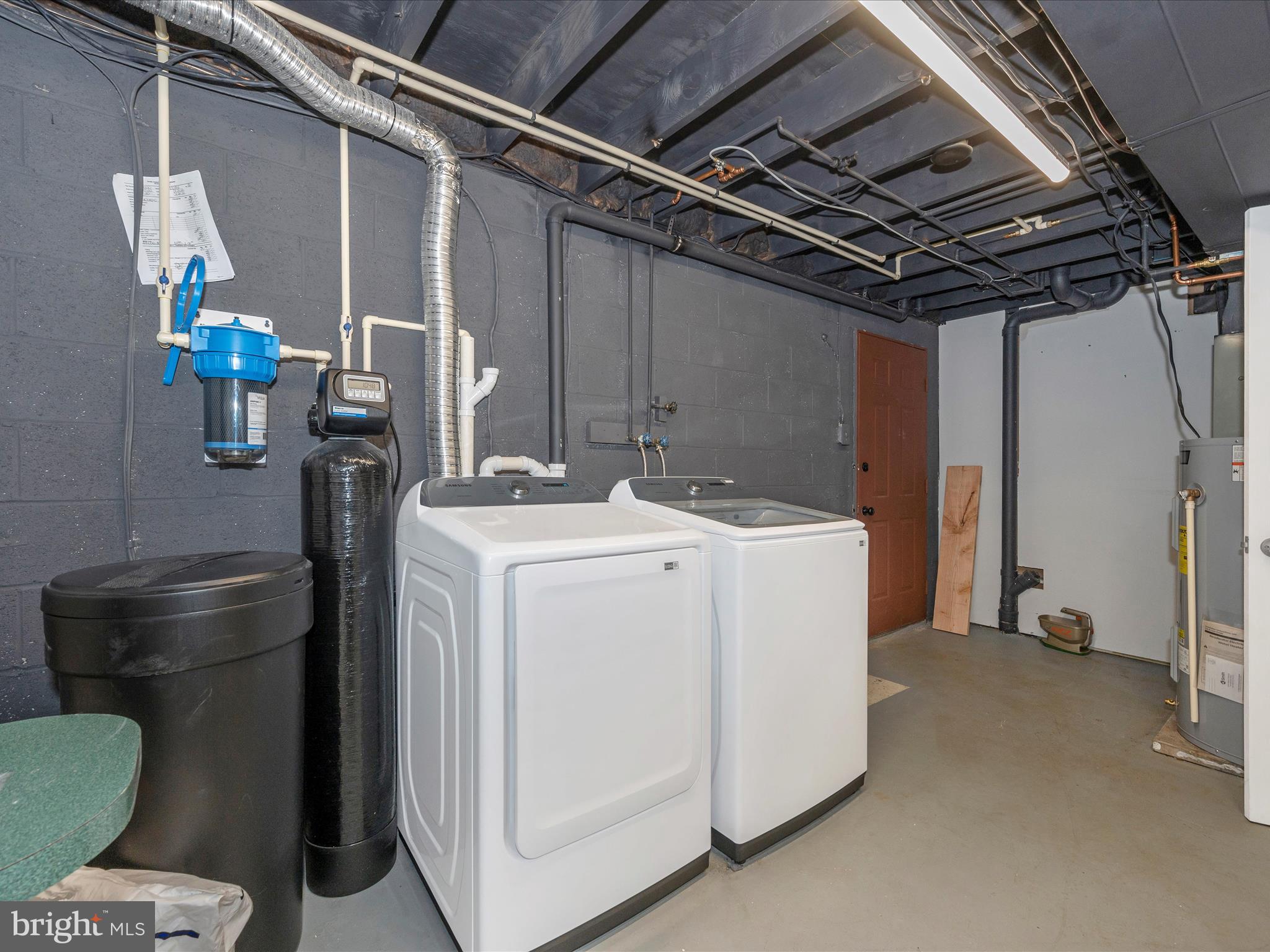 WASHINGTON CENTER - Residential