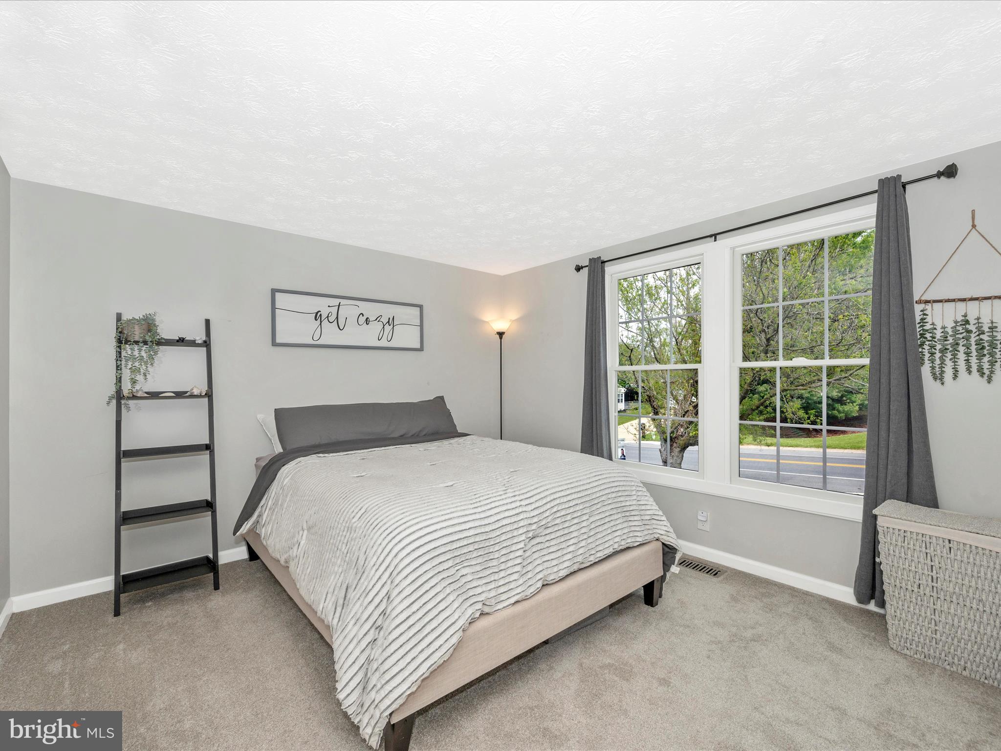 WASHINGTON CENTER - Residential