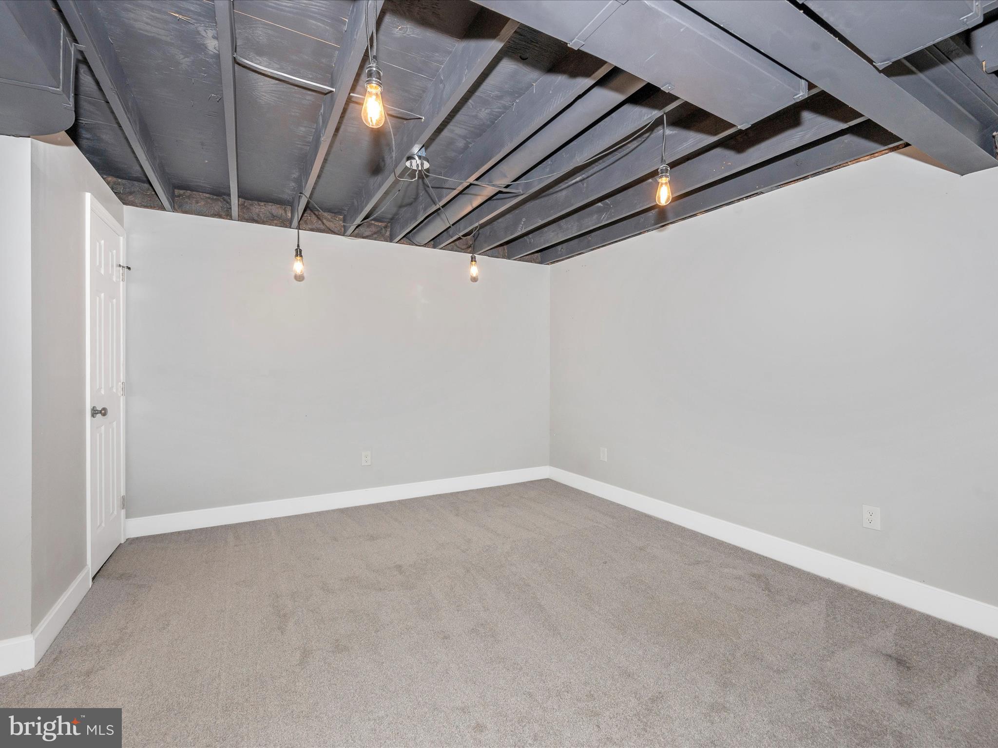 WASHINGTON CENTER - Residential