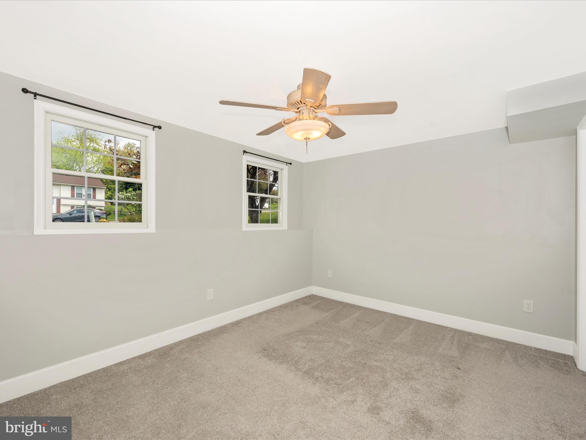 WASHINGTON CENTER - Residential