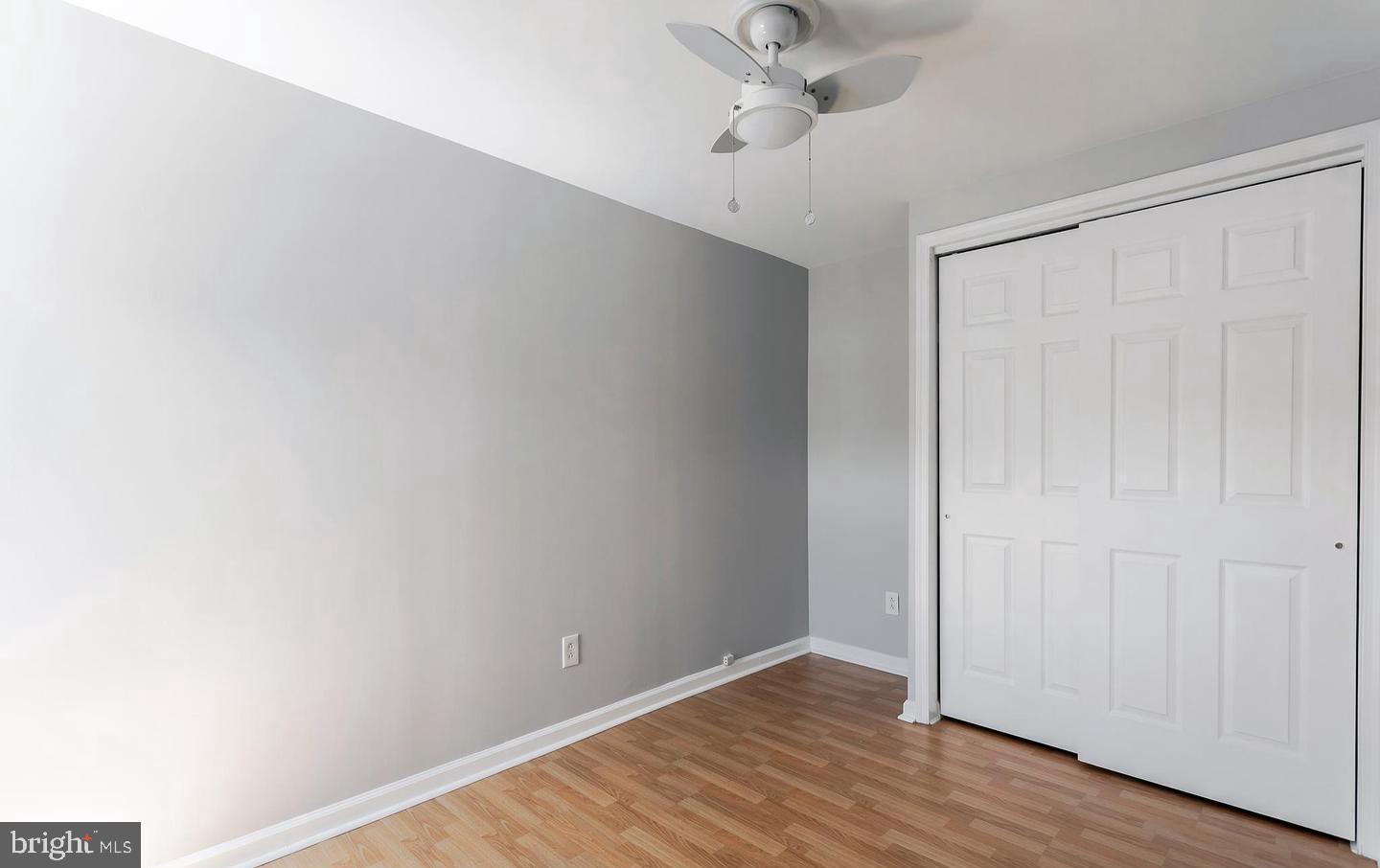 PORT RICHMOND - Residential Lease