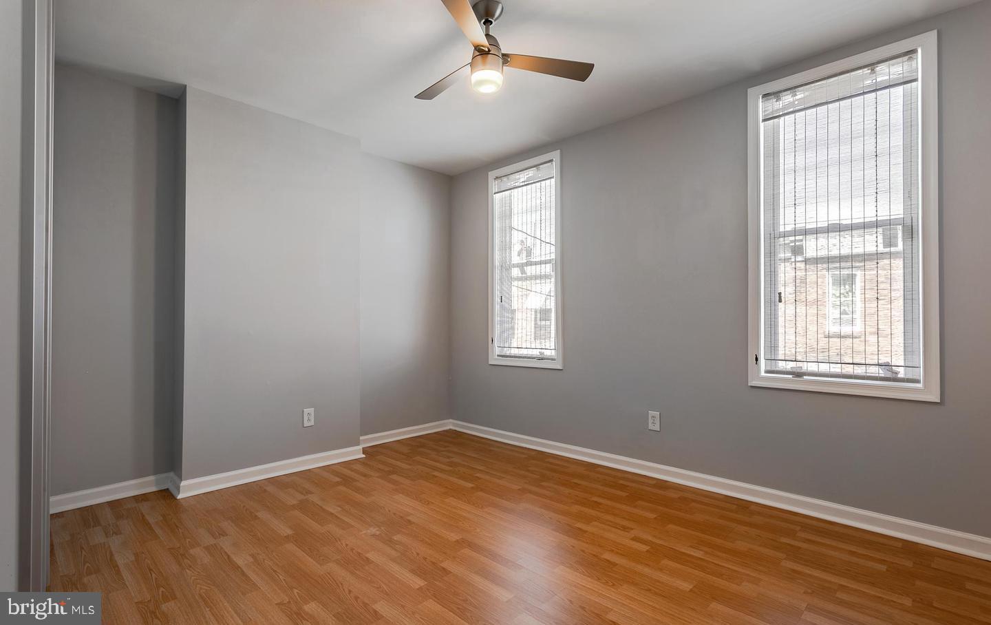 PORT RICHMOND - Residential Lease