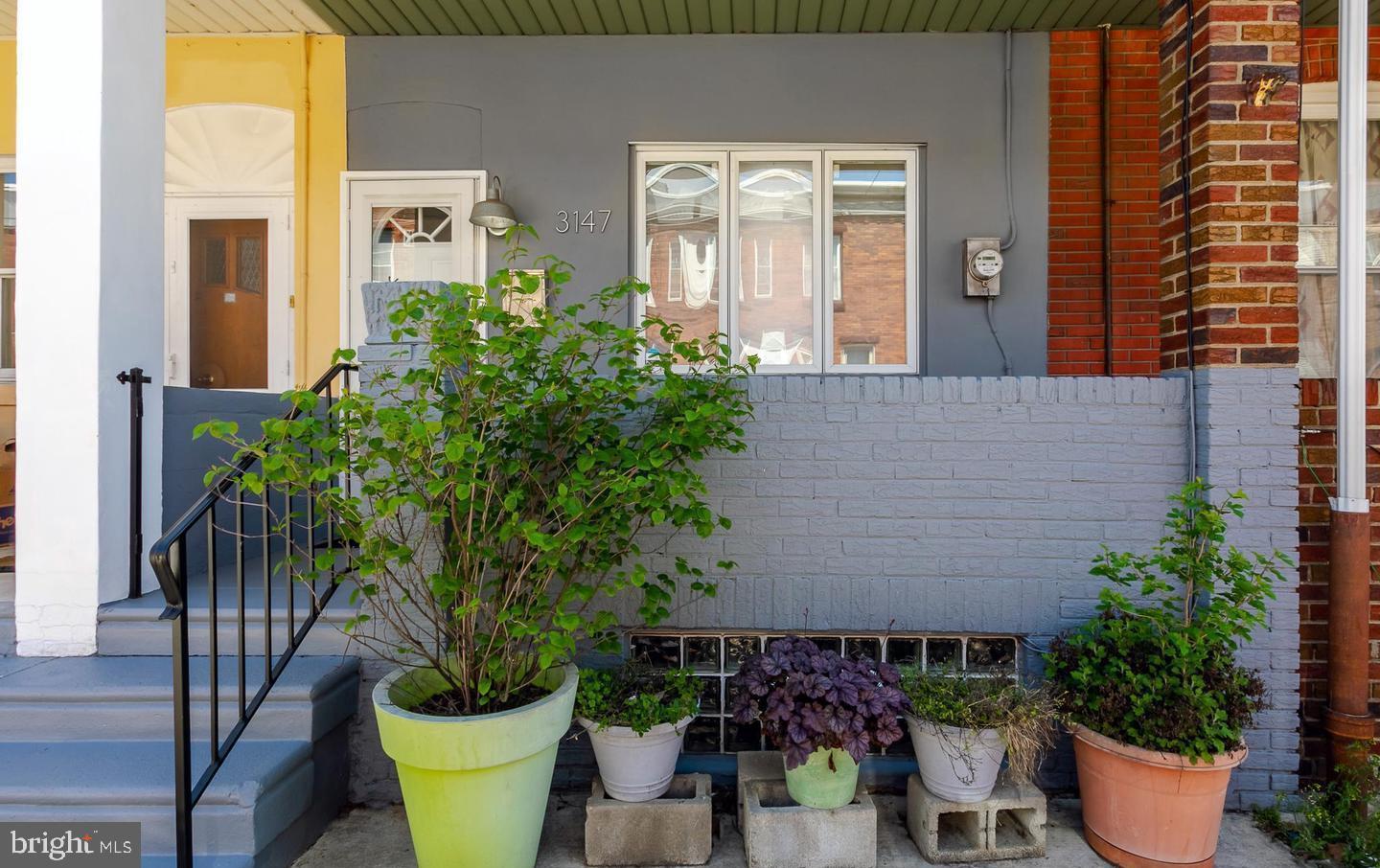 PORT RICHMOND - Residential Lease