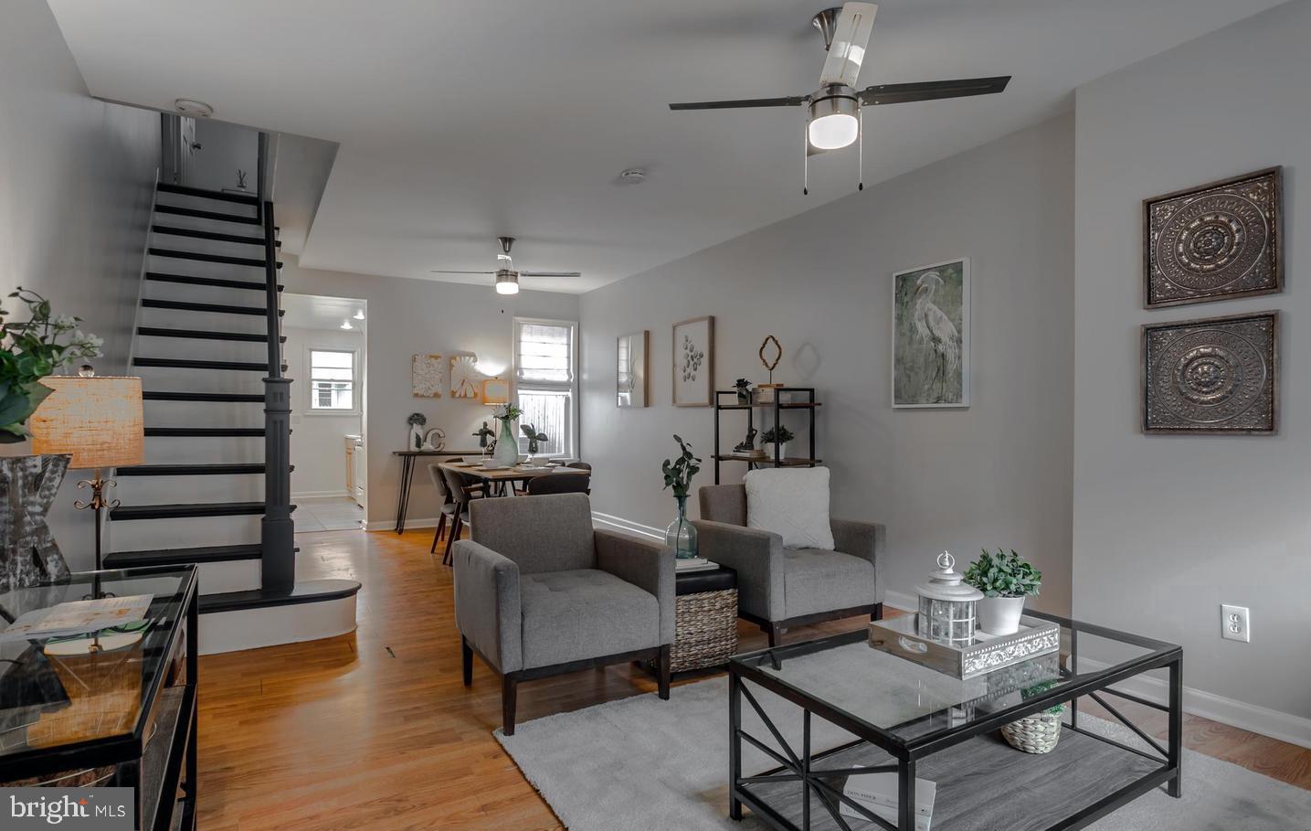 PORT RICHMOND - Residential Lease