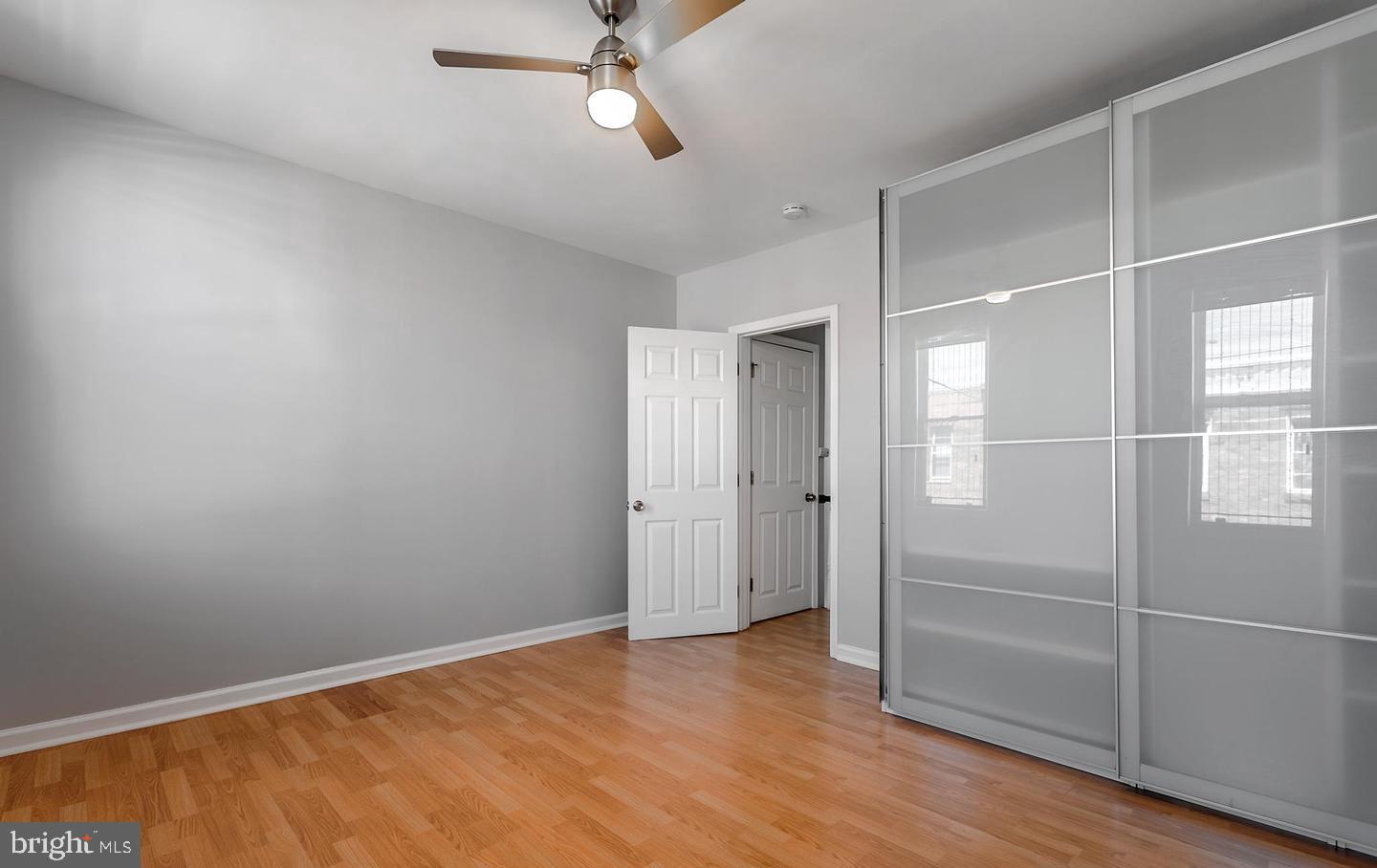 PORT RICHMOND - Residential Lease