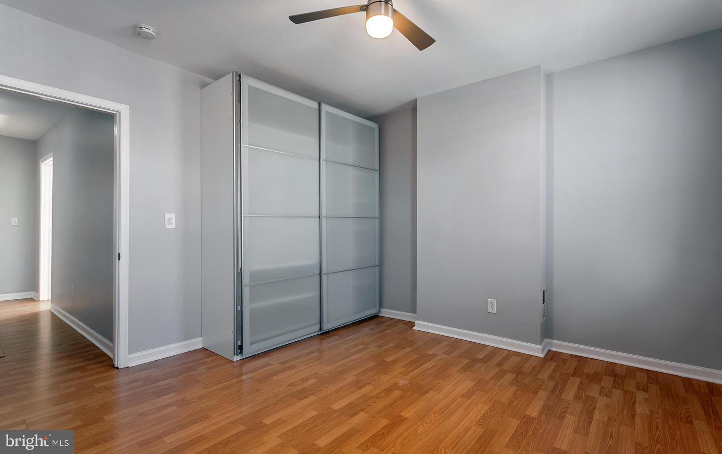 PORT RICHMOND - Residential Lease