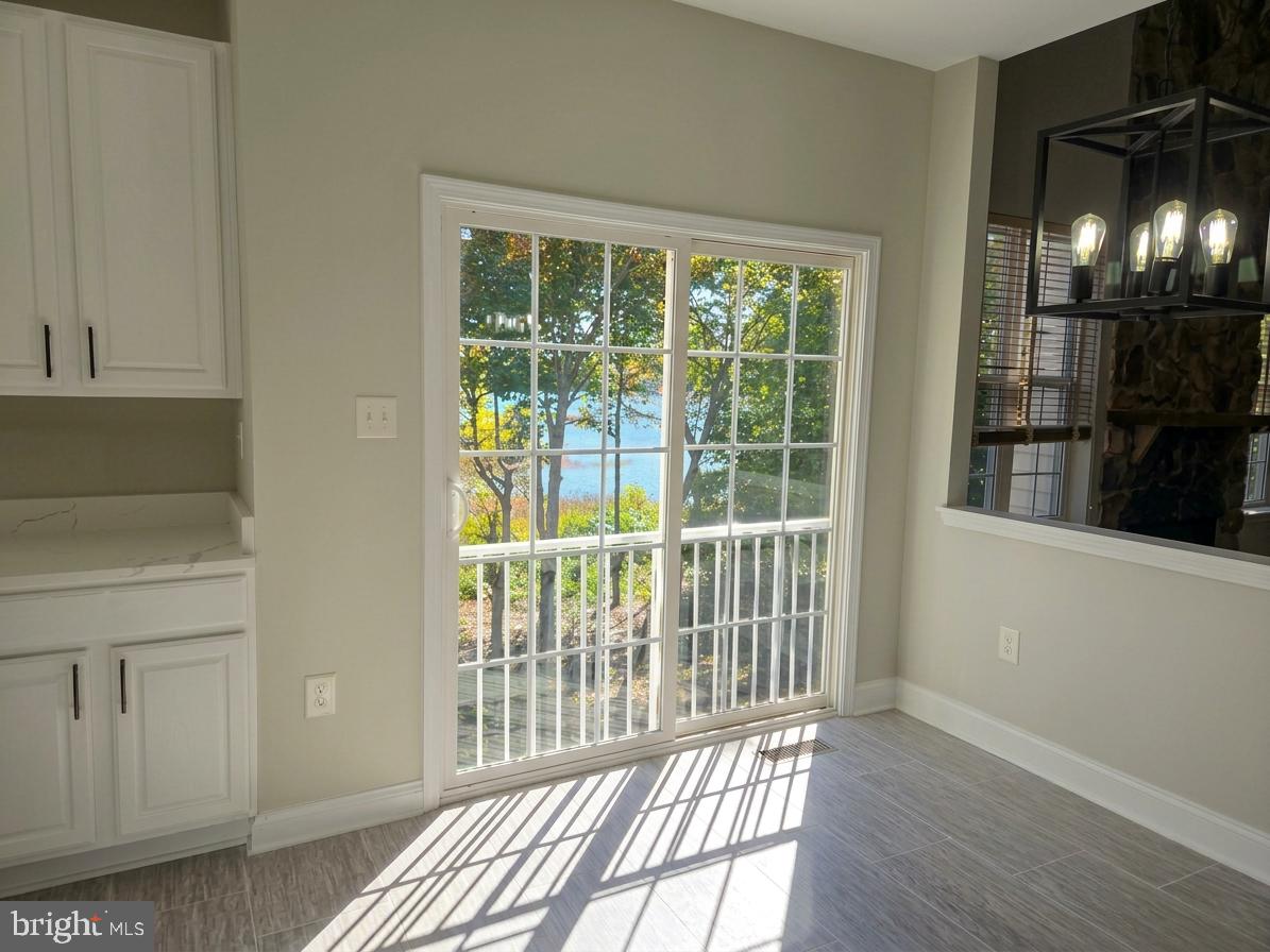404 S PARROT DRIVE