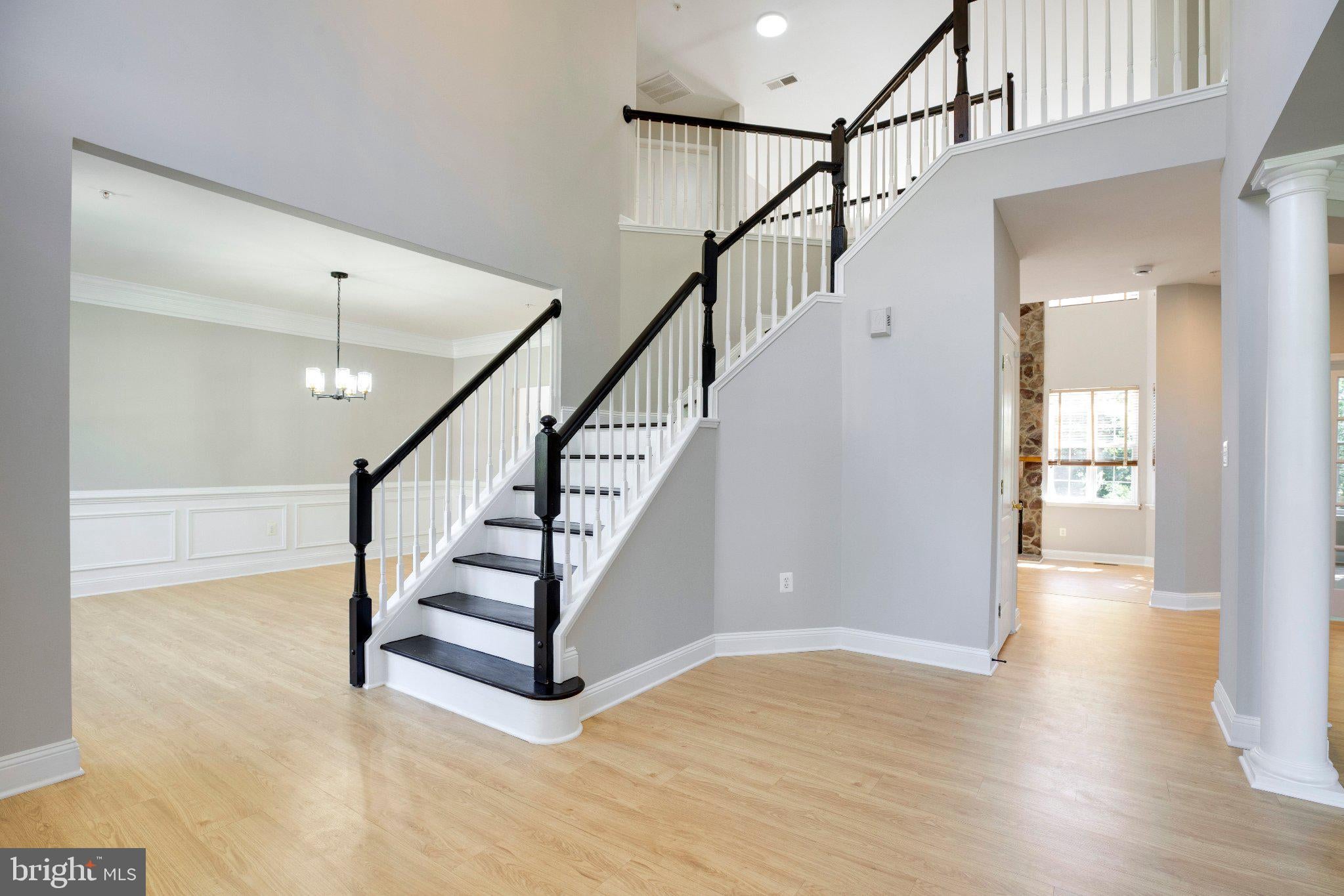404 S PARROT DRIVE
