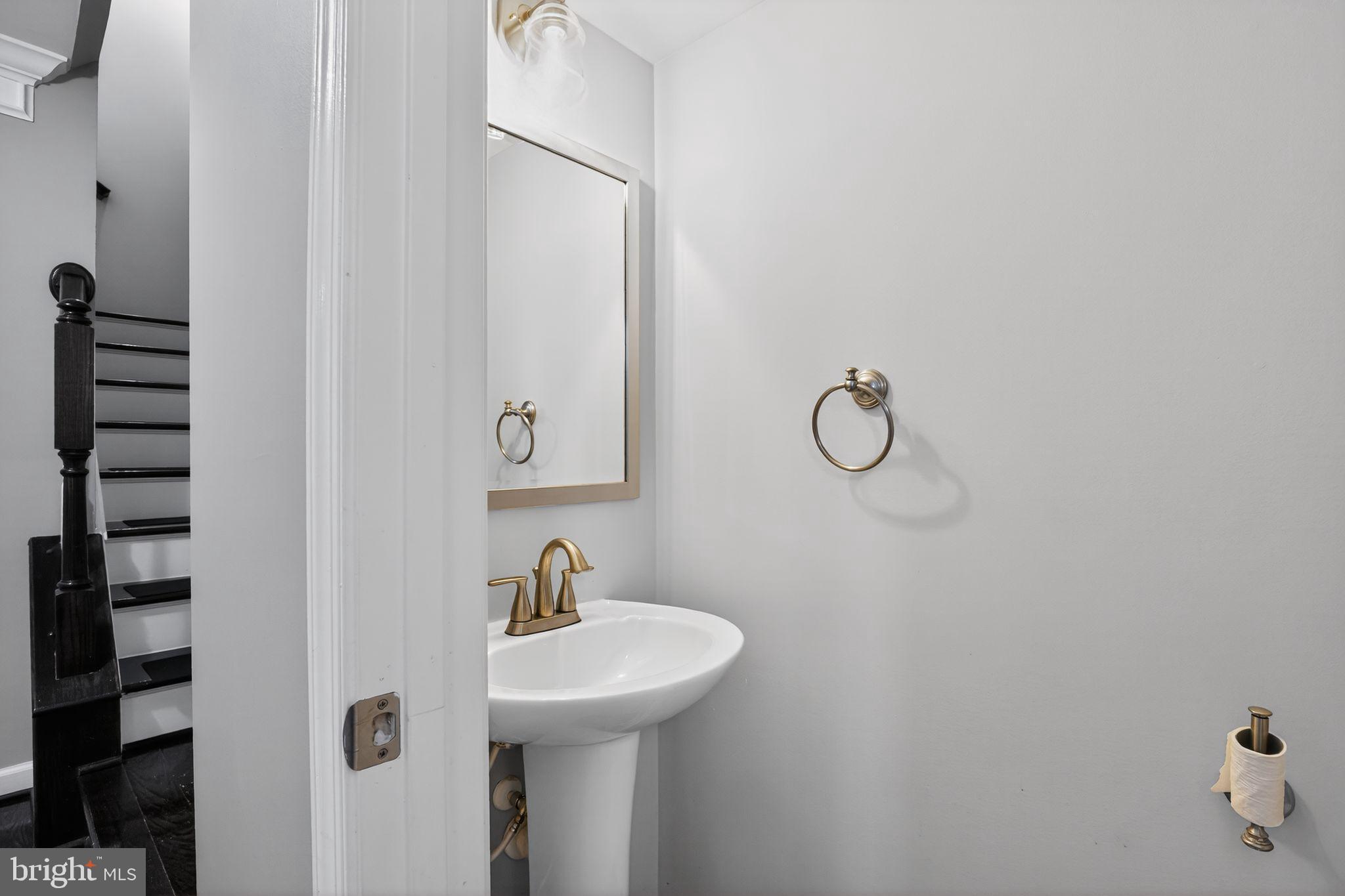 LINTON AT BALLENGER - Residential