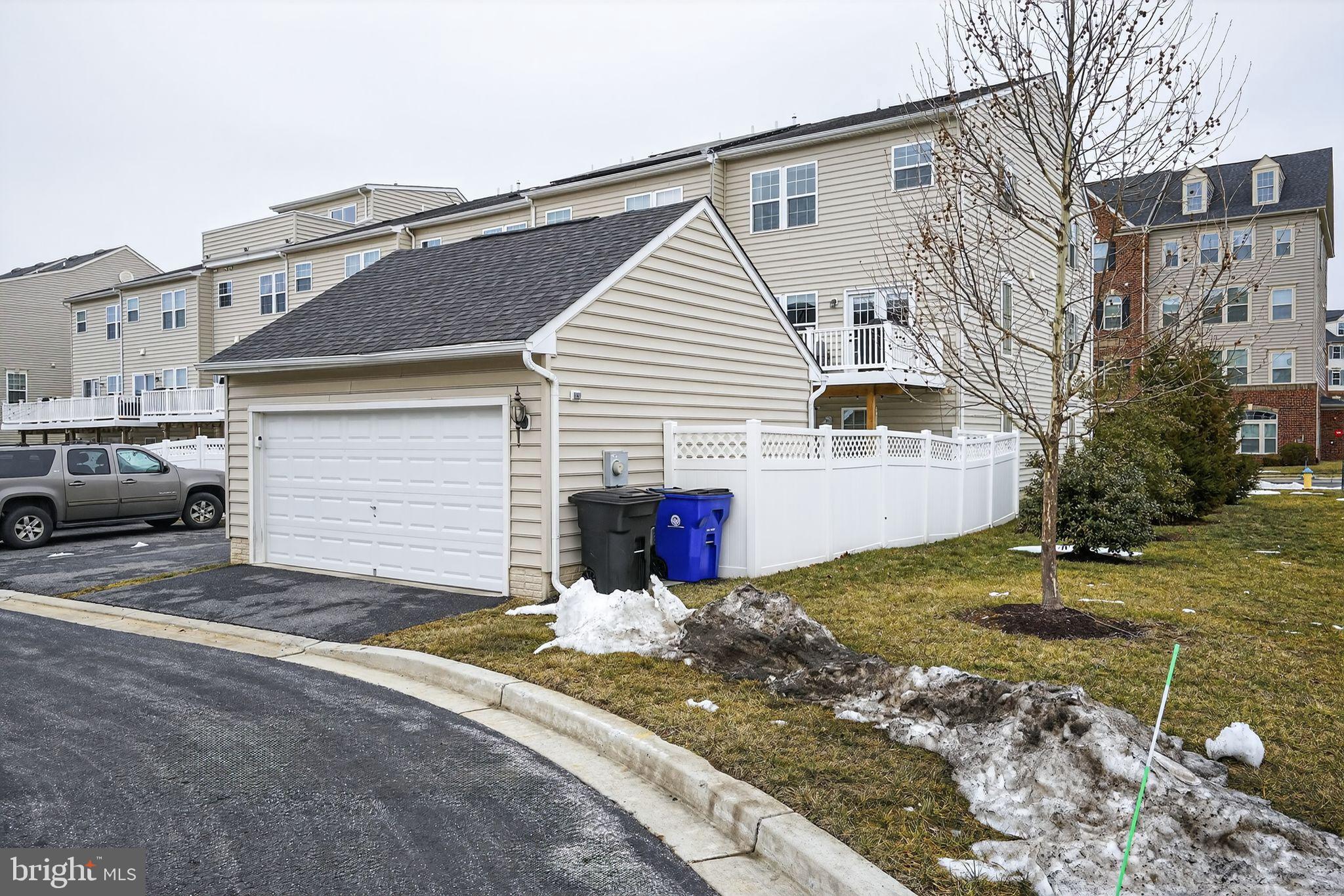 LINTON AT BALLENGER - Residential