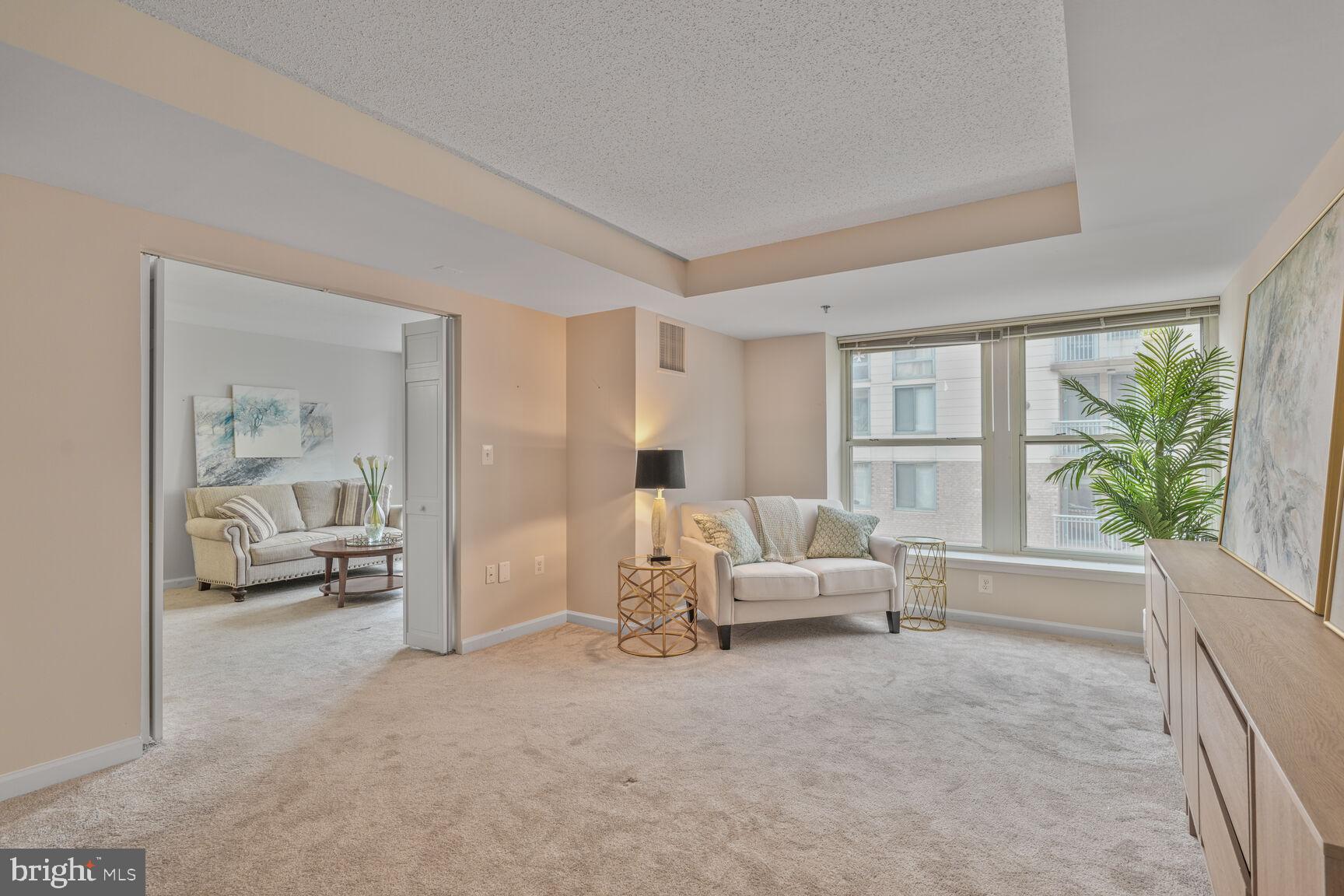 THE JEFFERSON - SUNRISE SENIOR LIVING - Residential