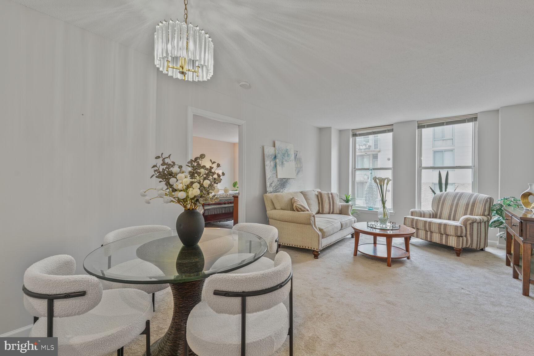 THE JEFFERSON - SUNRISE SENIOR LIVING - Residential