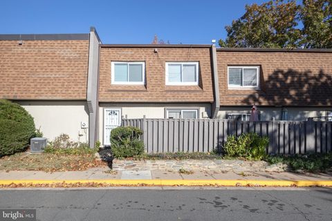 7947 SAUSALITO PLACE 25C ALEXANDRIA VA 22309