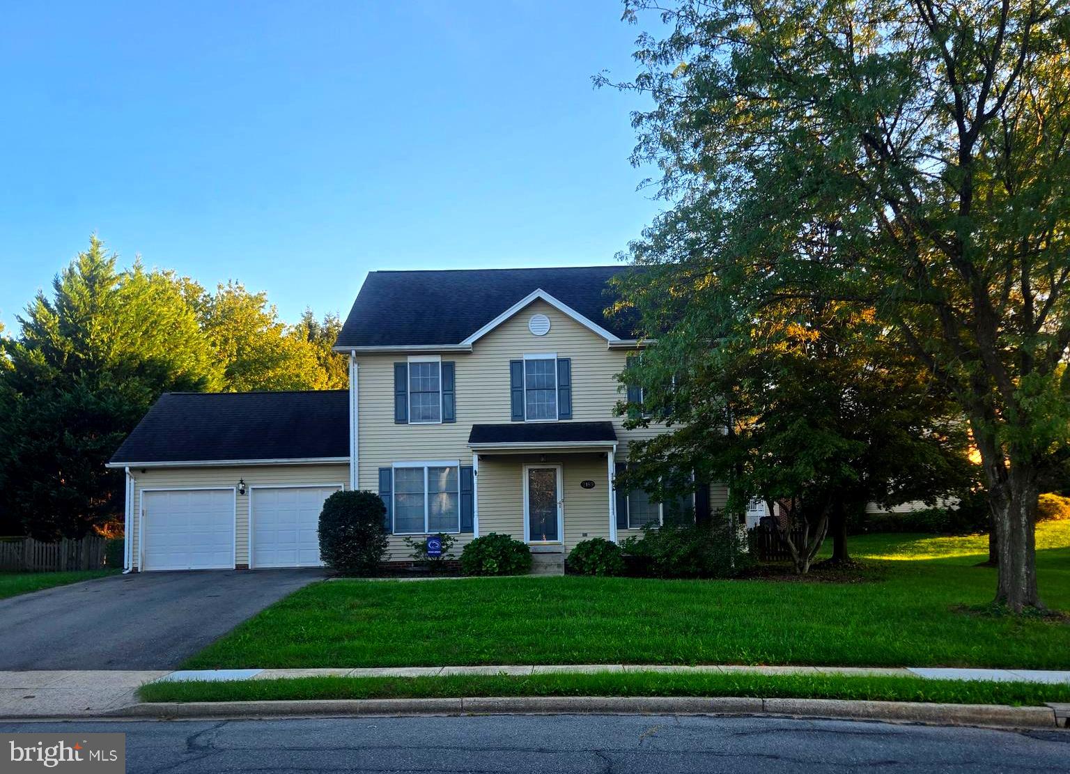 2189 E GREENLEAF DRIVE