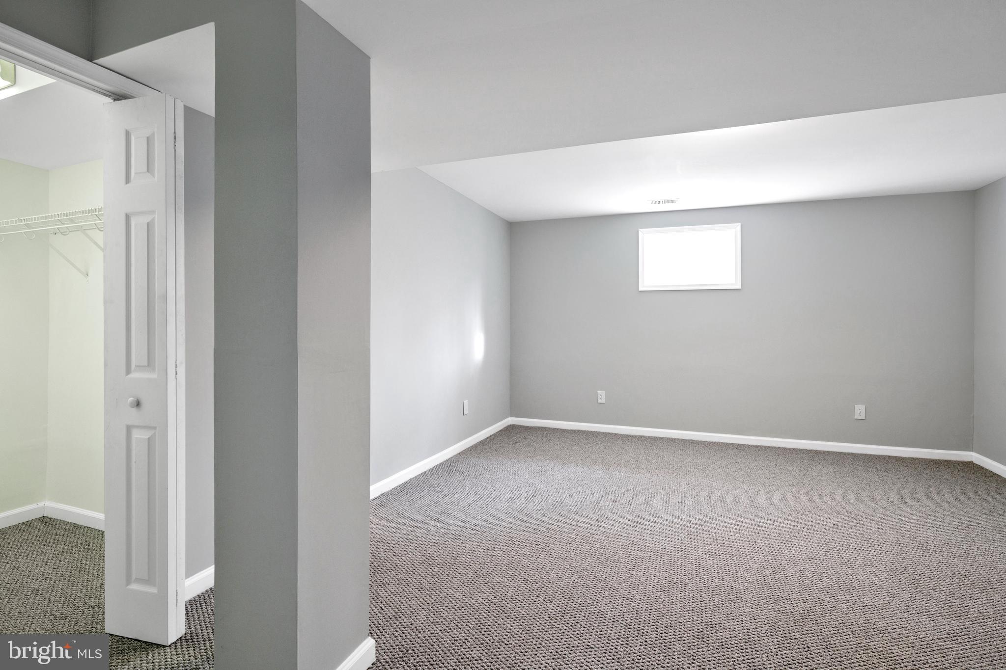 PETZOLD - Residential Lease