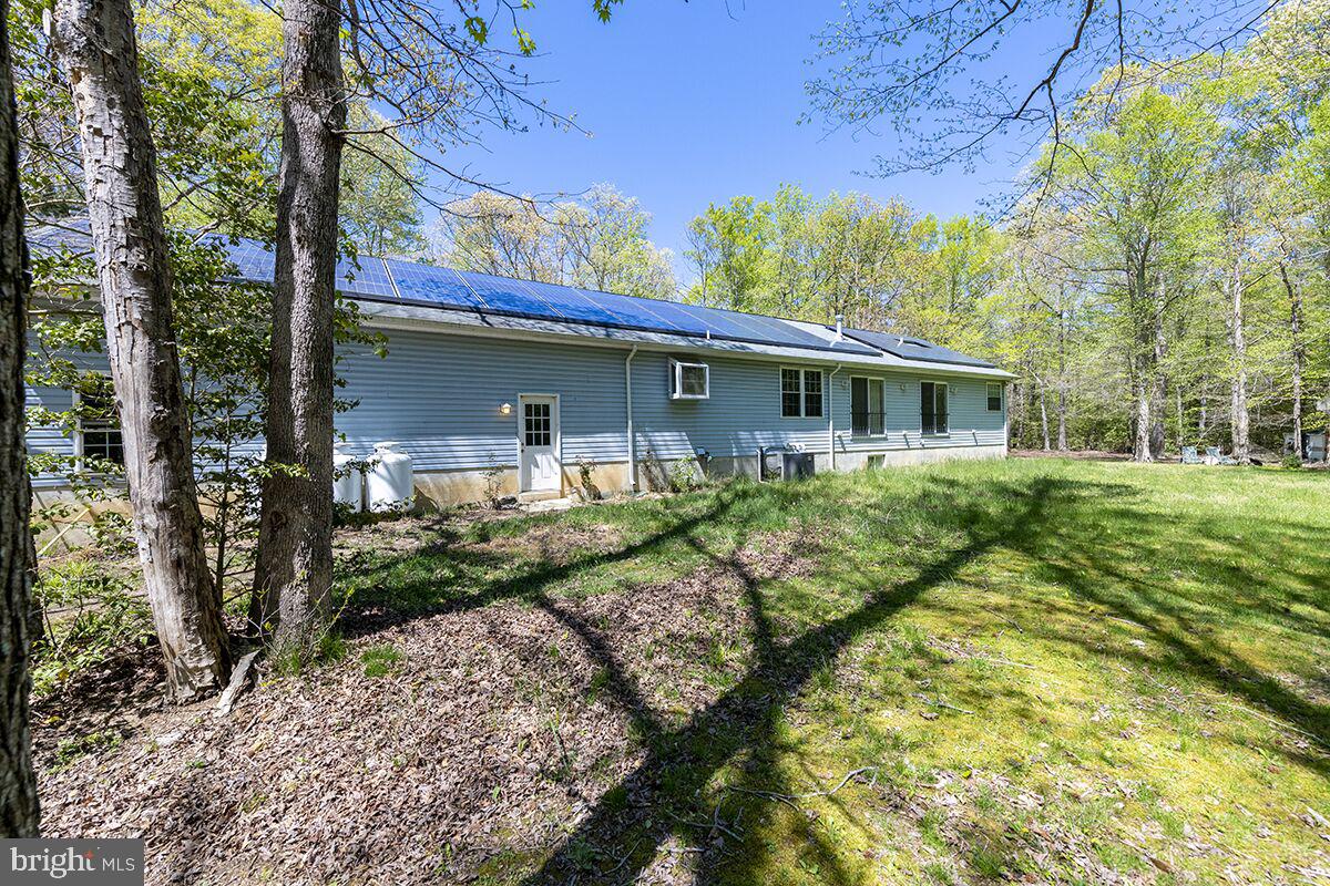 PETZOLD - Residential Lease