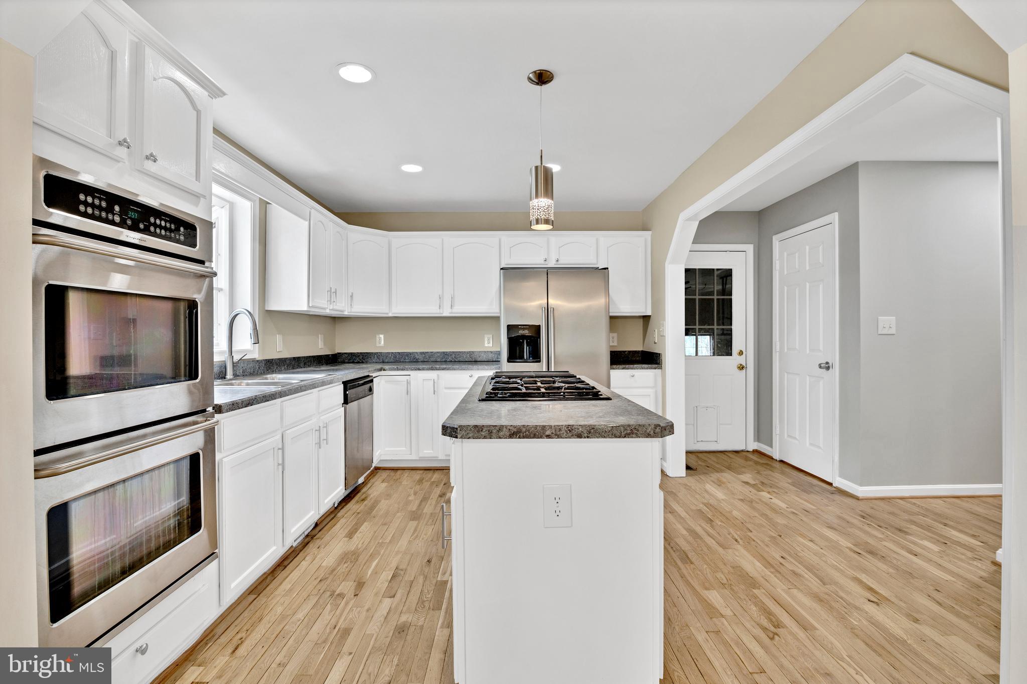 PETZOLD - Residential Lease