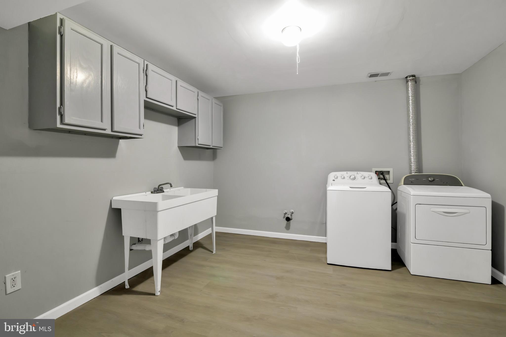 PETZOLD - Residential Lease