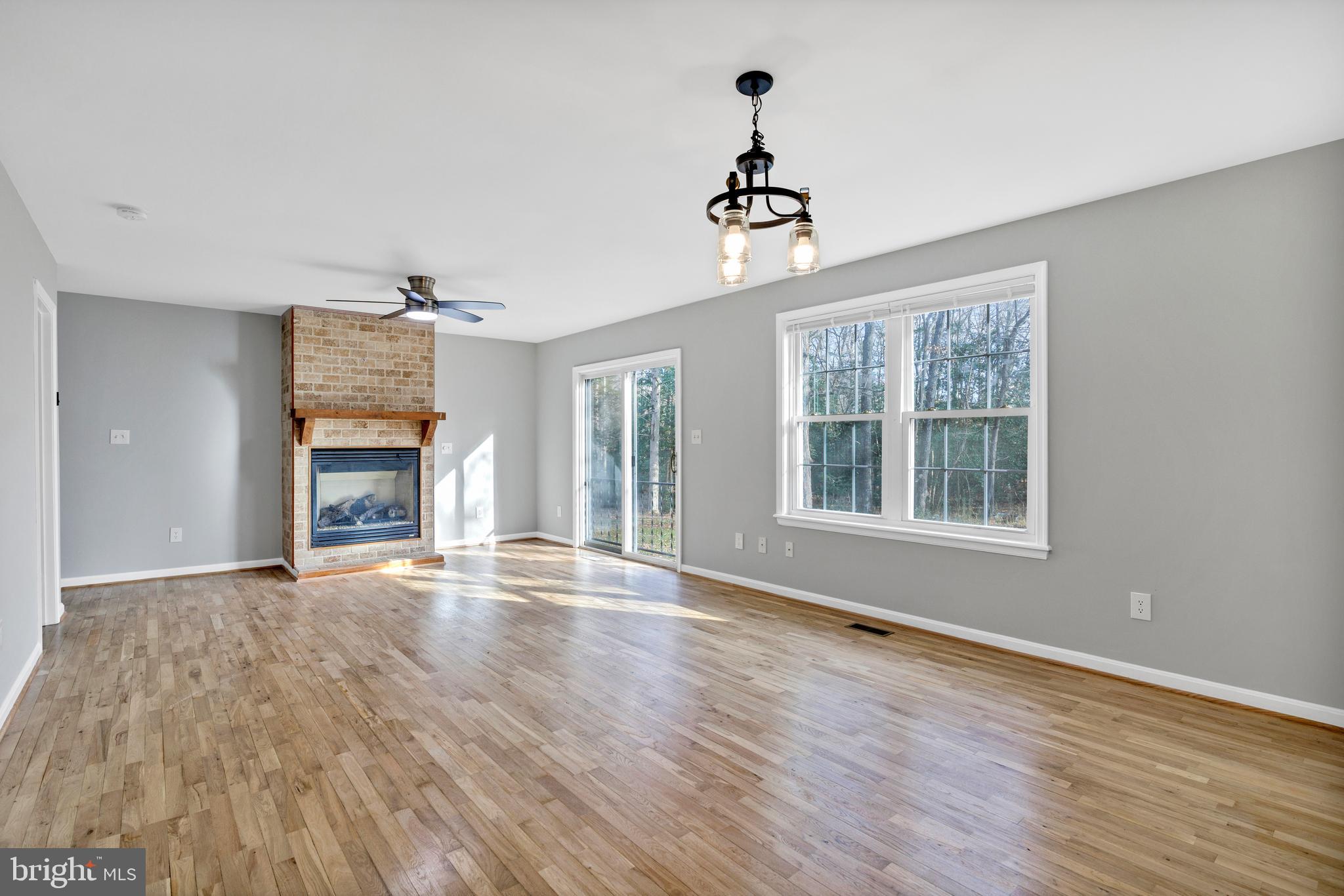 PETZOLD - Residential Lease