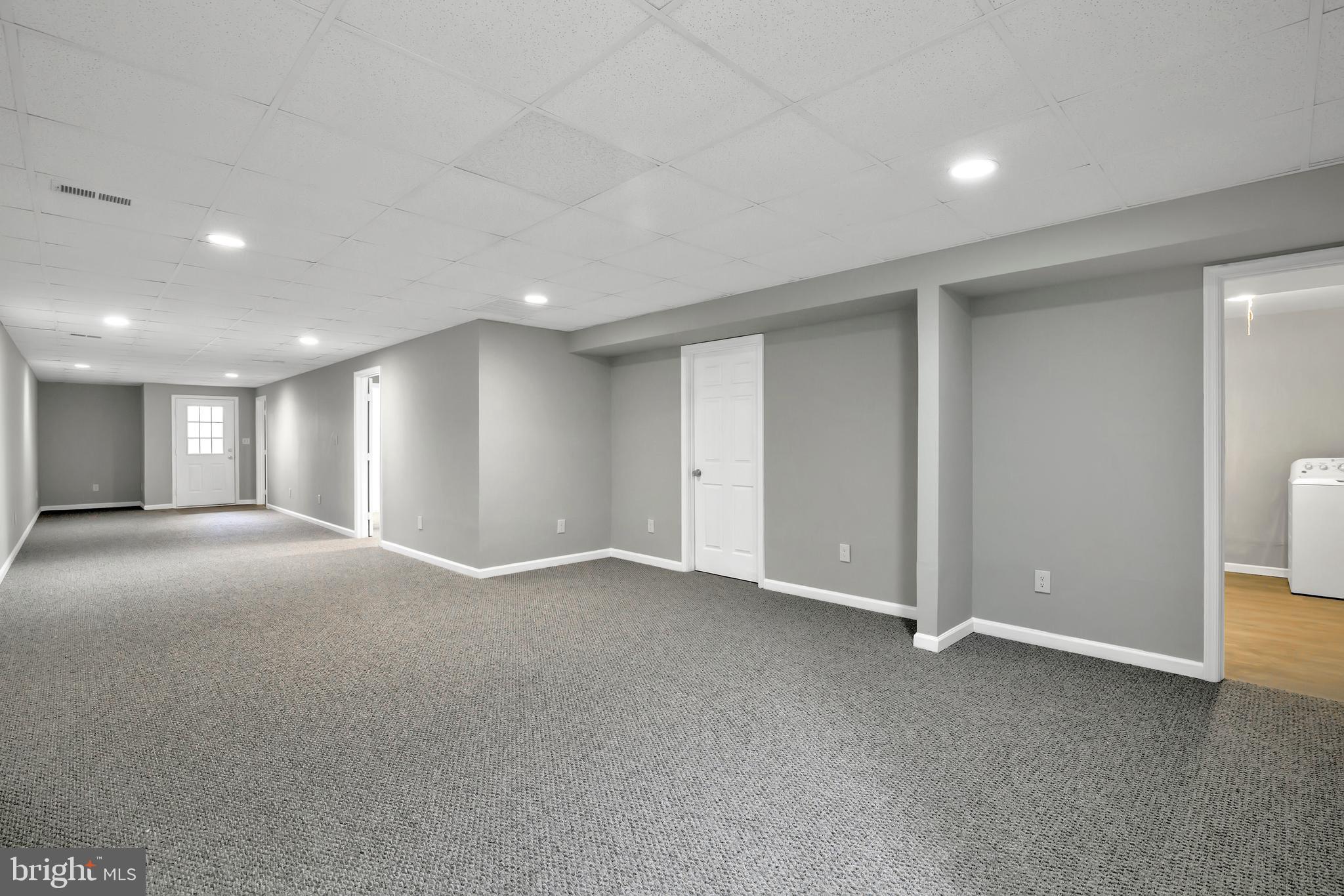 PETZOLD - Residential Lease