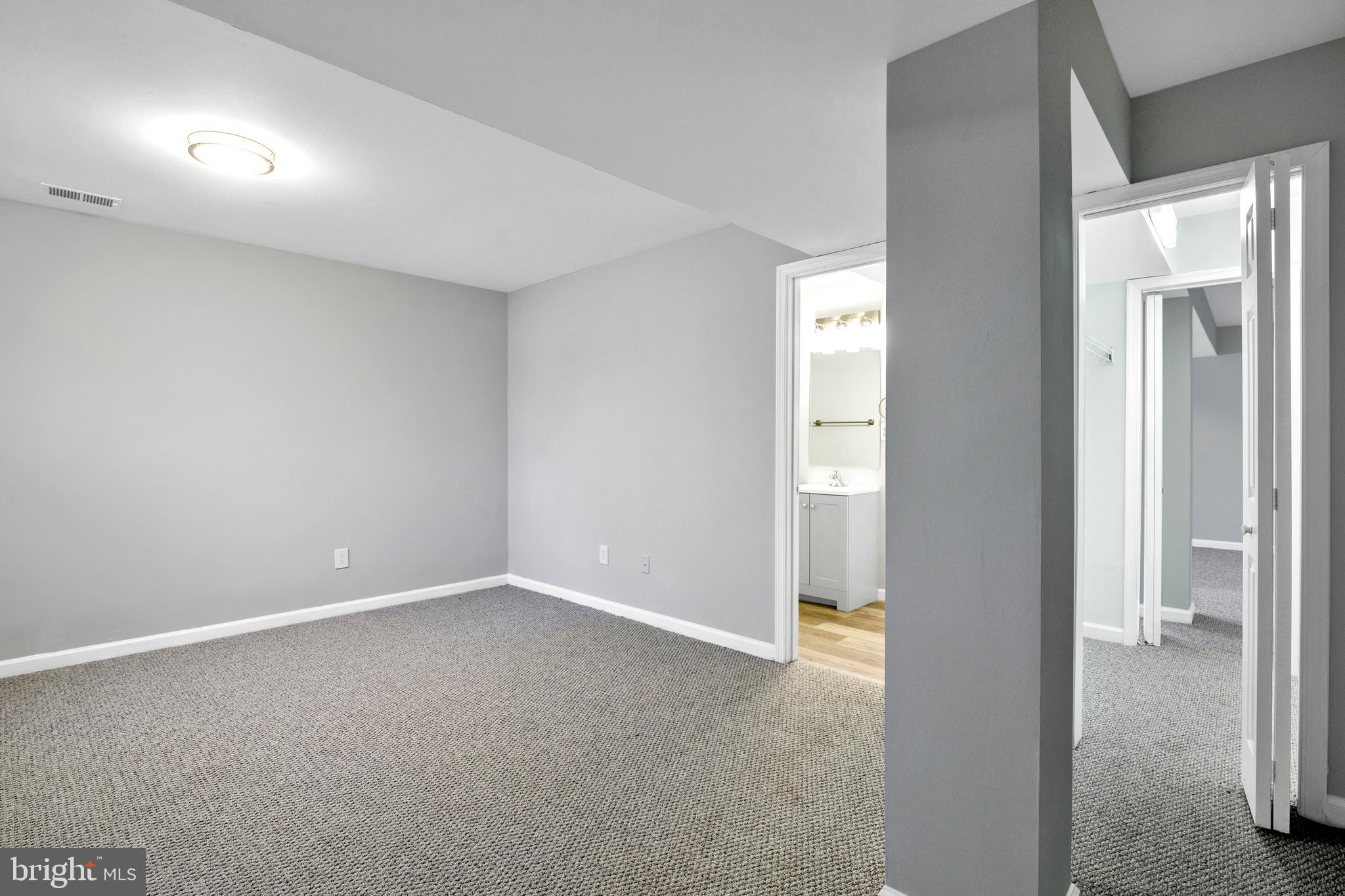 PETZOLD - Residential Lease