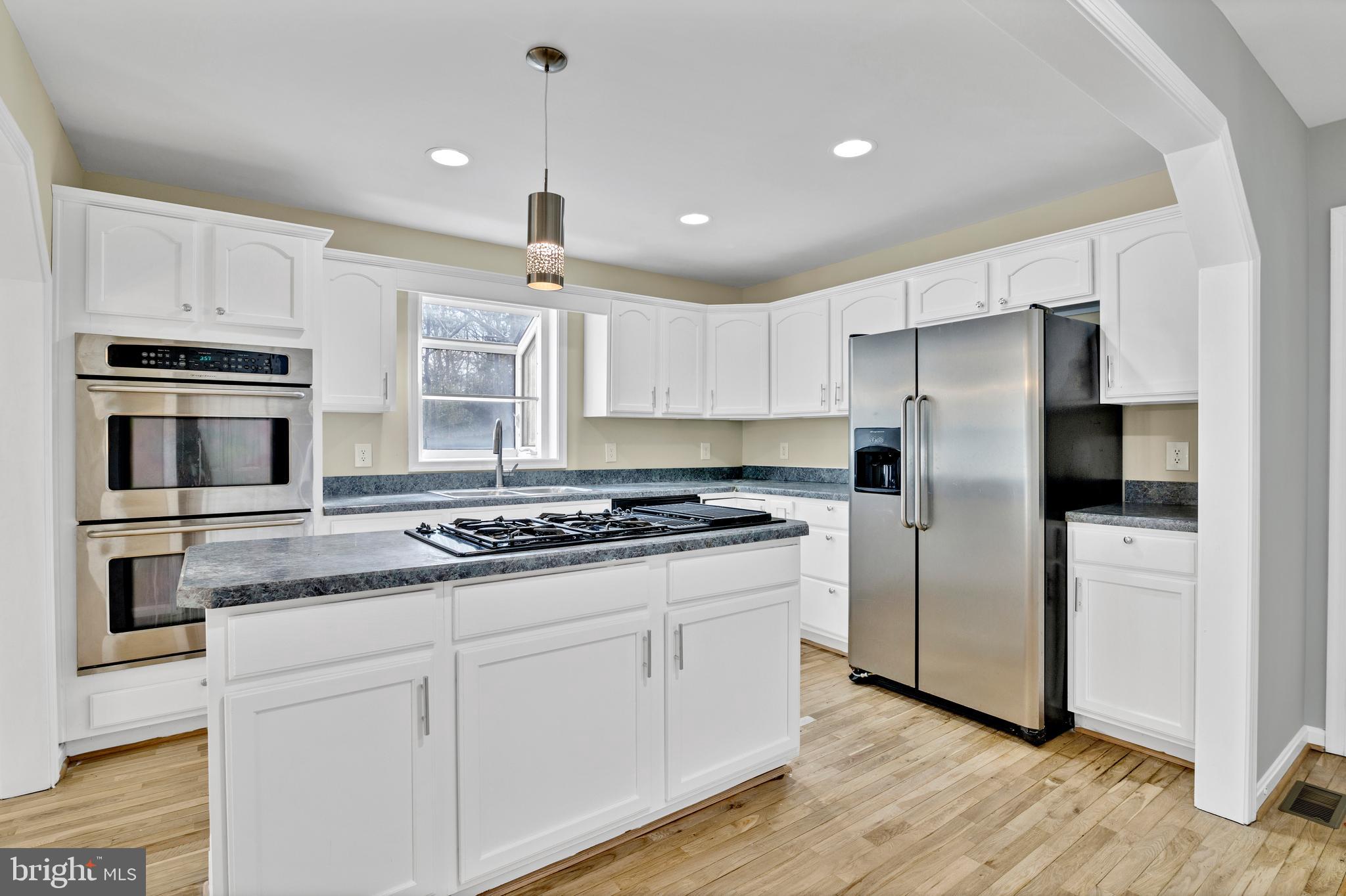 PETZOLD - Residential Lease